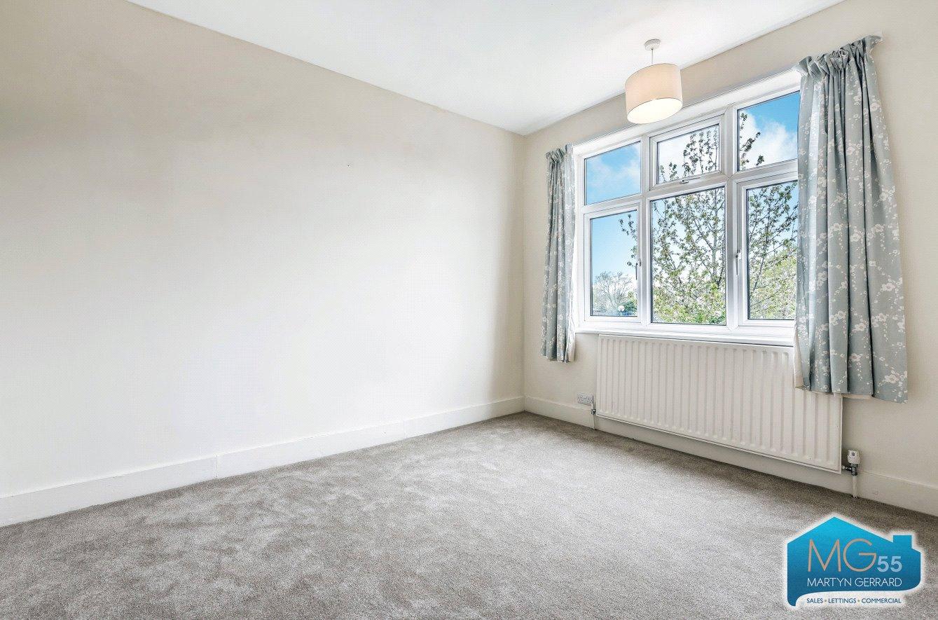 3 bedroom Semi-Detached House to rent - Martyn Gerrard