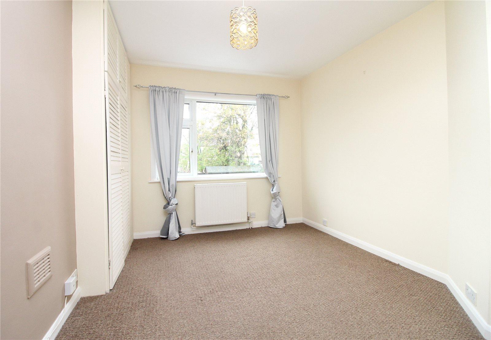 2 bedroom Apartment to rent - Martyn Gerrard