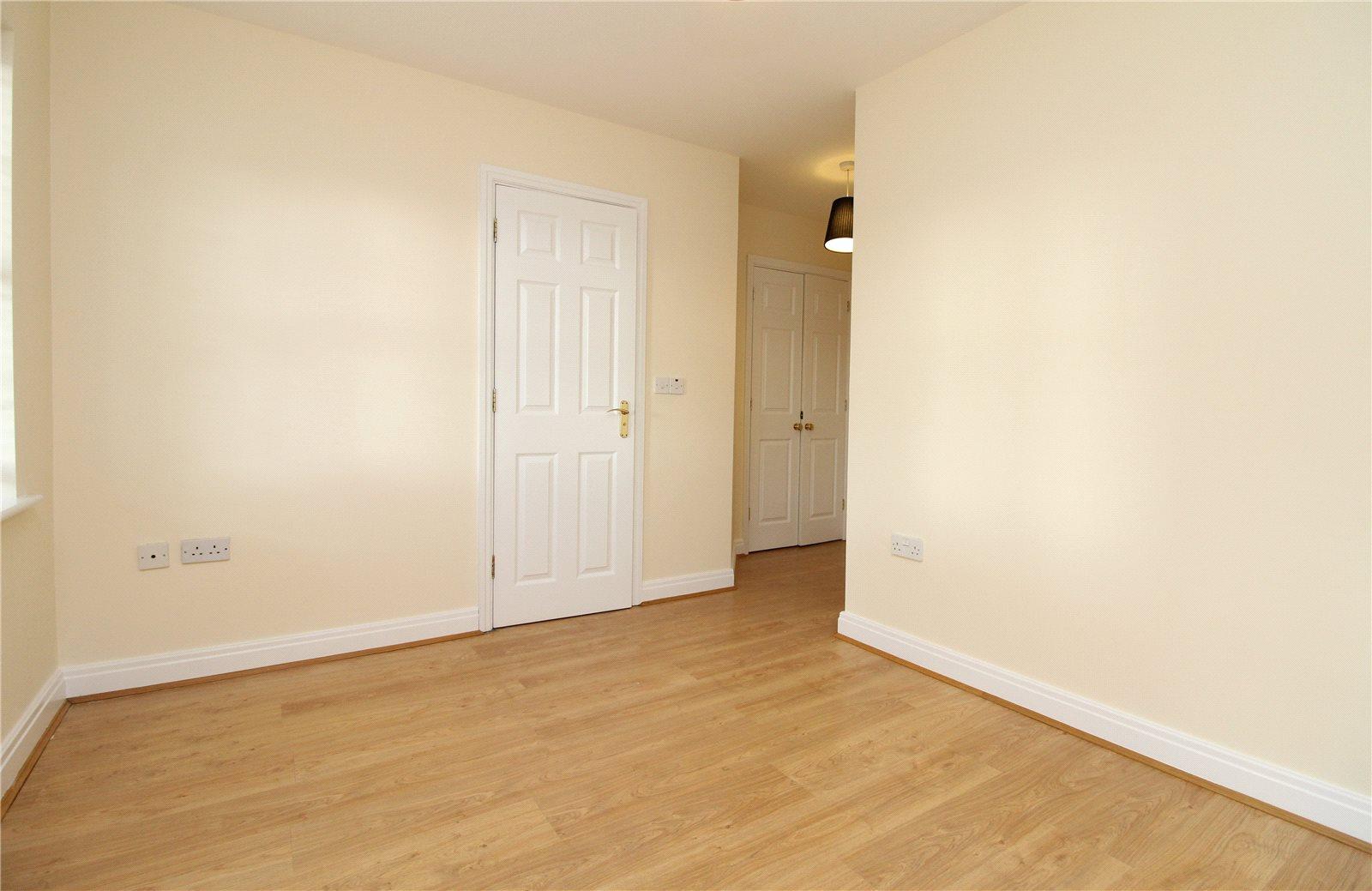 2 bedroom Ground Floor Flat to rent - Martyn Gerrard