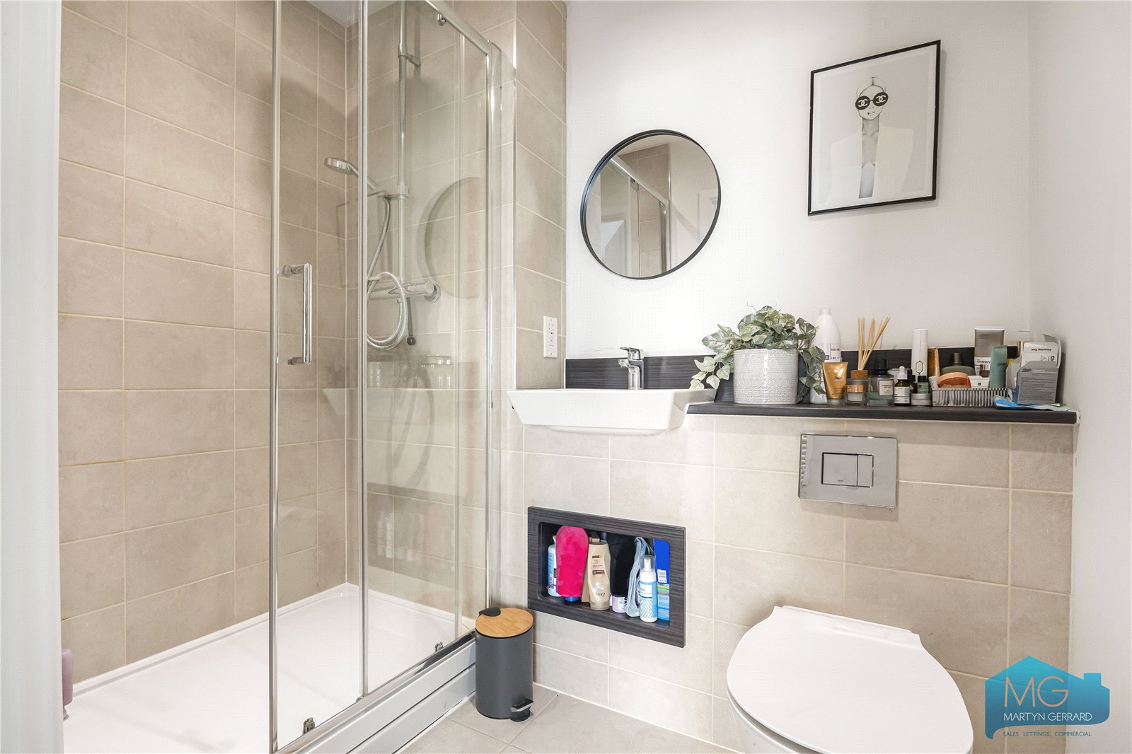 2 bedroom Apartment for sale - Martyn Gerrard