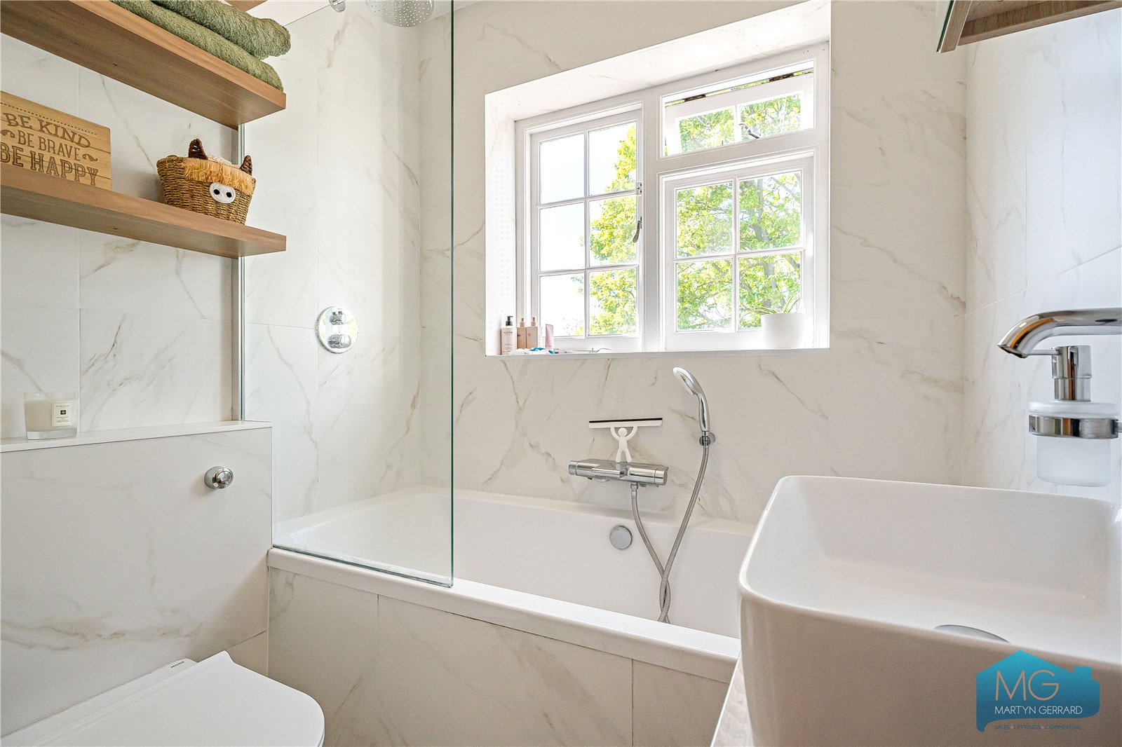 2 bedroom Terraced House for sale - Martyn Gerrard