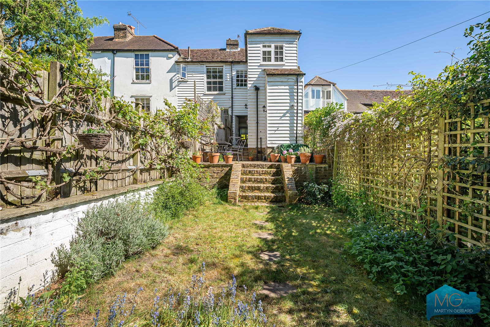 2 bedroom Terraced House for sale - Martyn Gerrard
