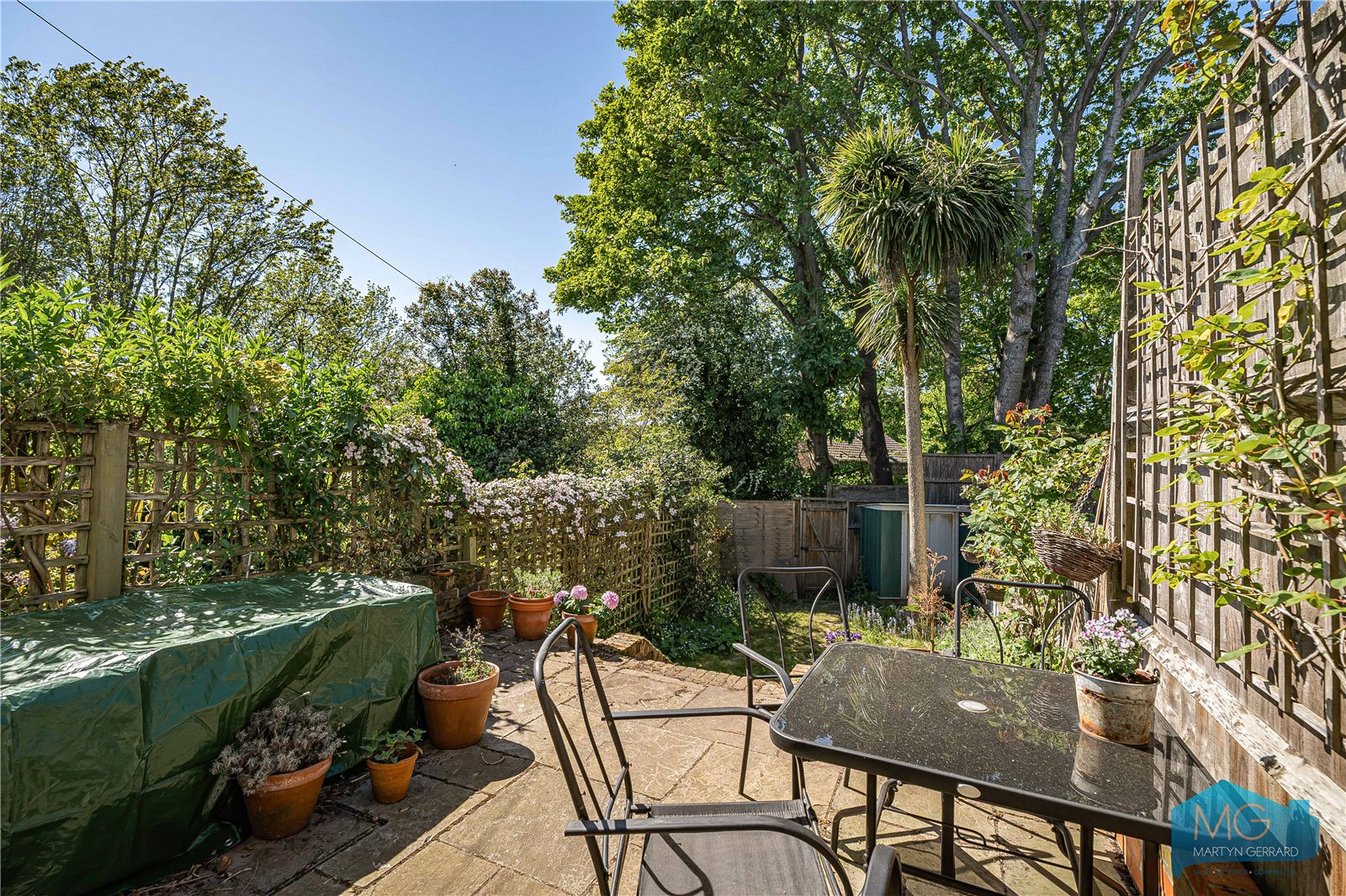 2 bedroom Terraced House for sale - Martyn Gerrard