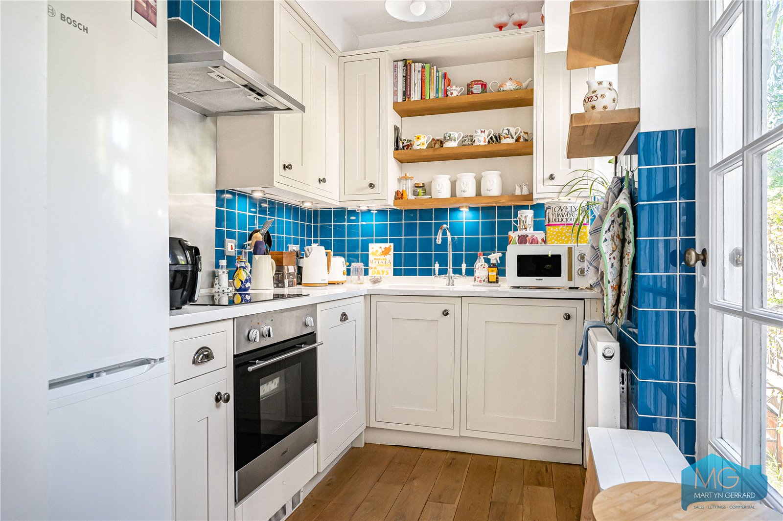 2 bedroom Terraced House for sale - Martyn Gerrard