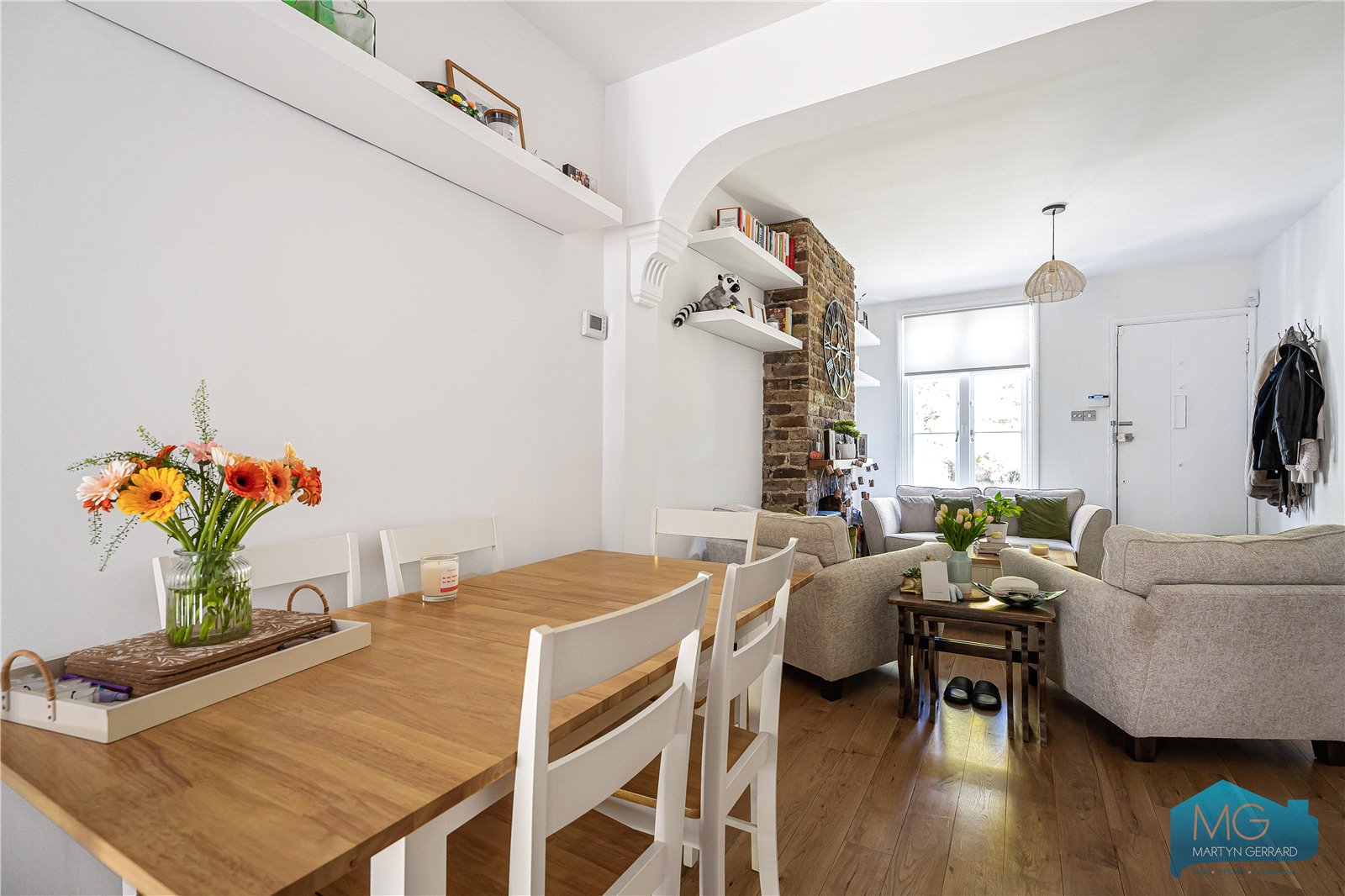 2 bedroom Terraced House for sale - Martyn Gerrard
