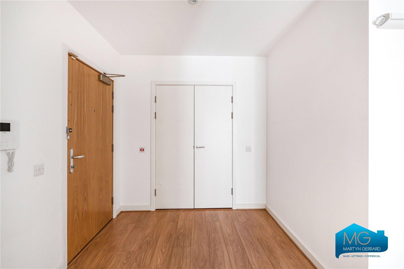 2 bedroom Apartment to rent - Martyn Gerrard
