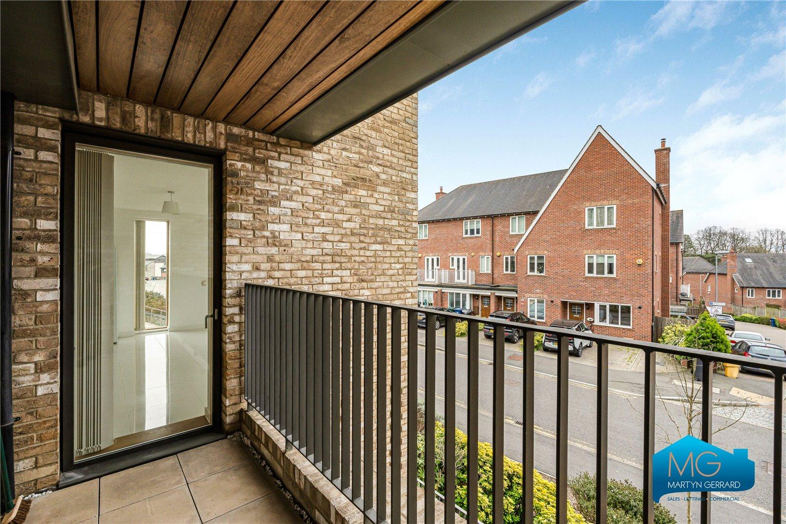 2 bedroom Apartment to rent - Martyn Gerrard