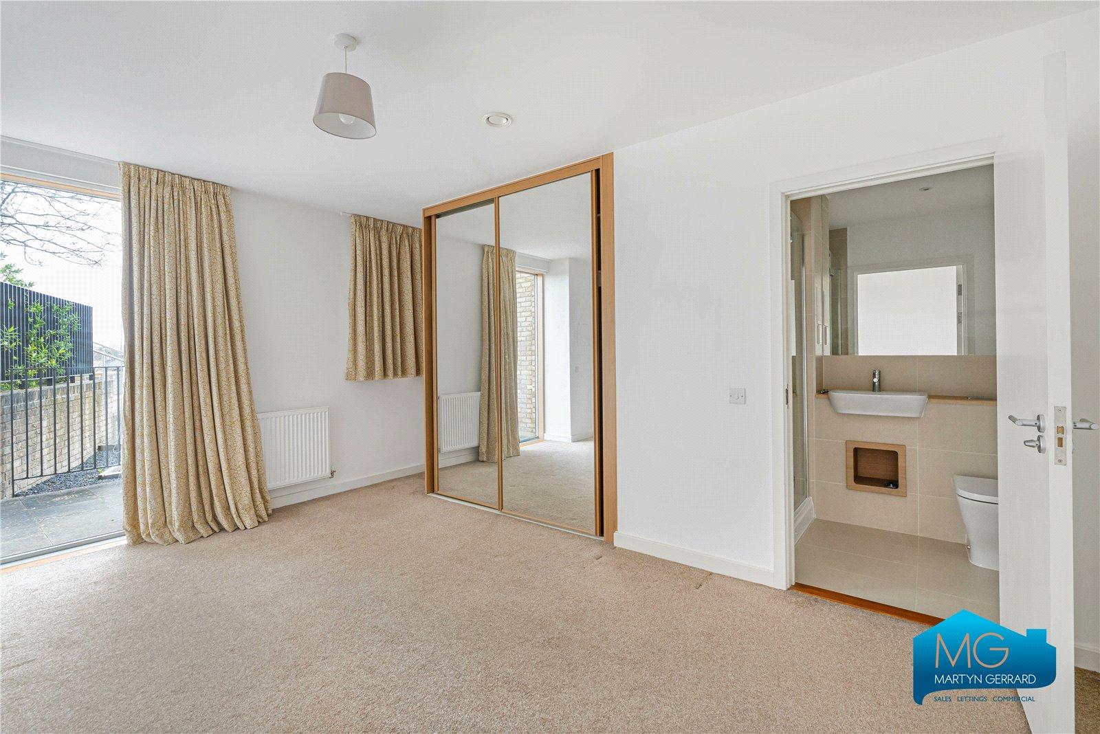 2 bedroom Apartment to rent - Martyn Gerrard