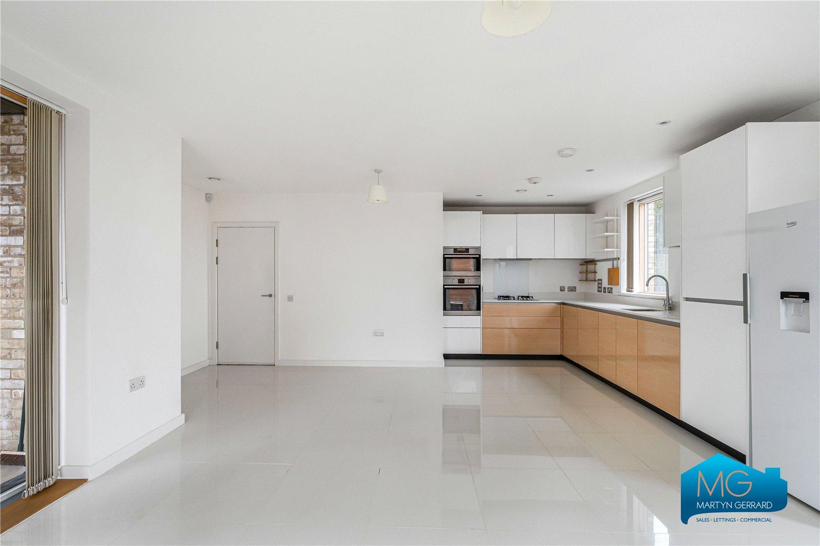 2 bedroom Apartment to rent - Martyn Gerrard