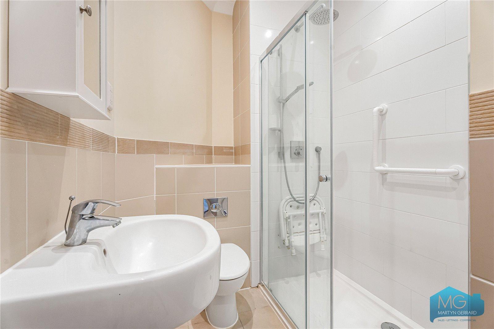 2 bedroom Link Detached House for sale - Martyn Gerrard