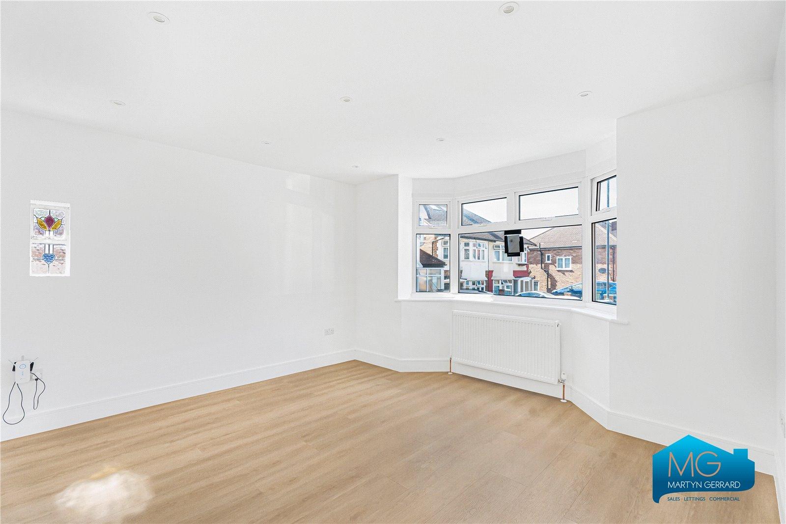 3 bedroom Detached House to rent - Martyn Gerrard