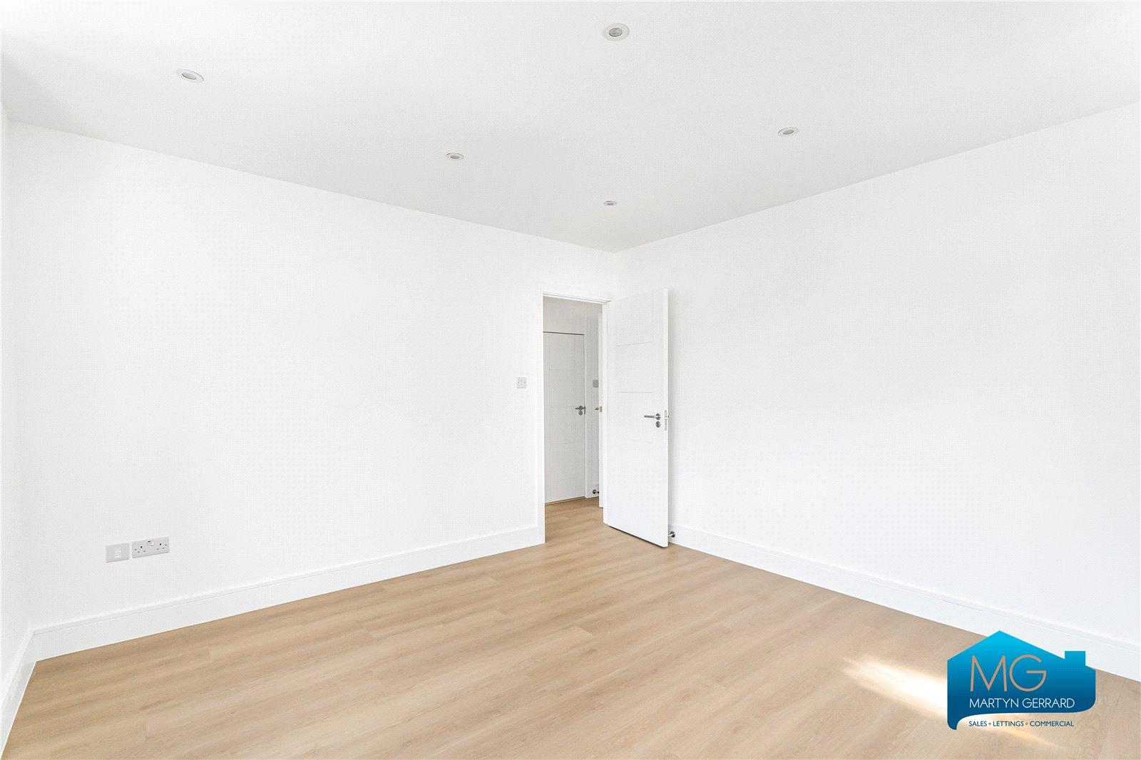 3 bedroom Detached House to rent - Martyn Gerrard