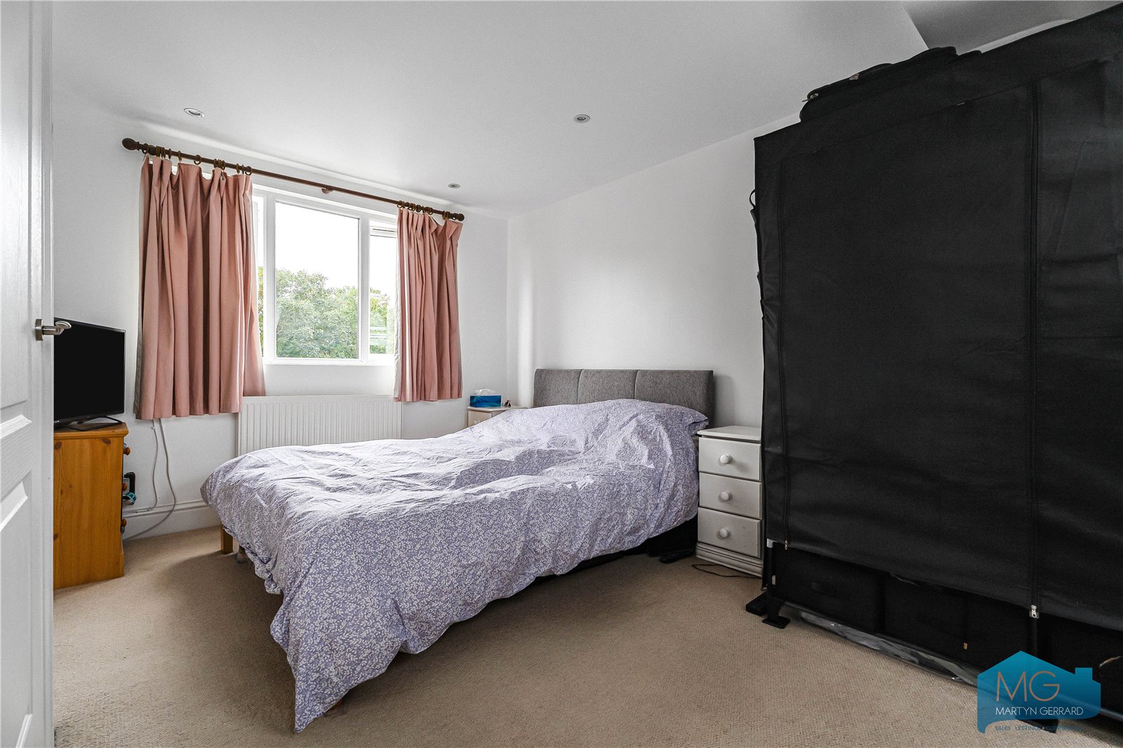 4 bedroom Semi-Detached House for sale - Martyn Gerrard