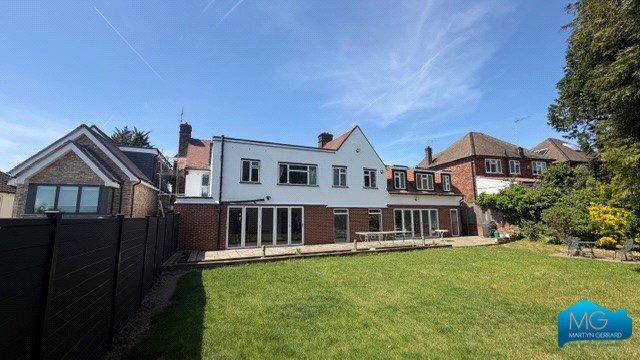 5 bedroom Detached House for sale - Martyn Gerrard