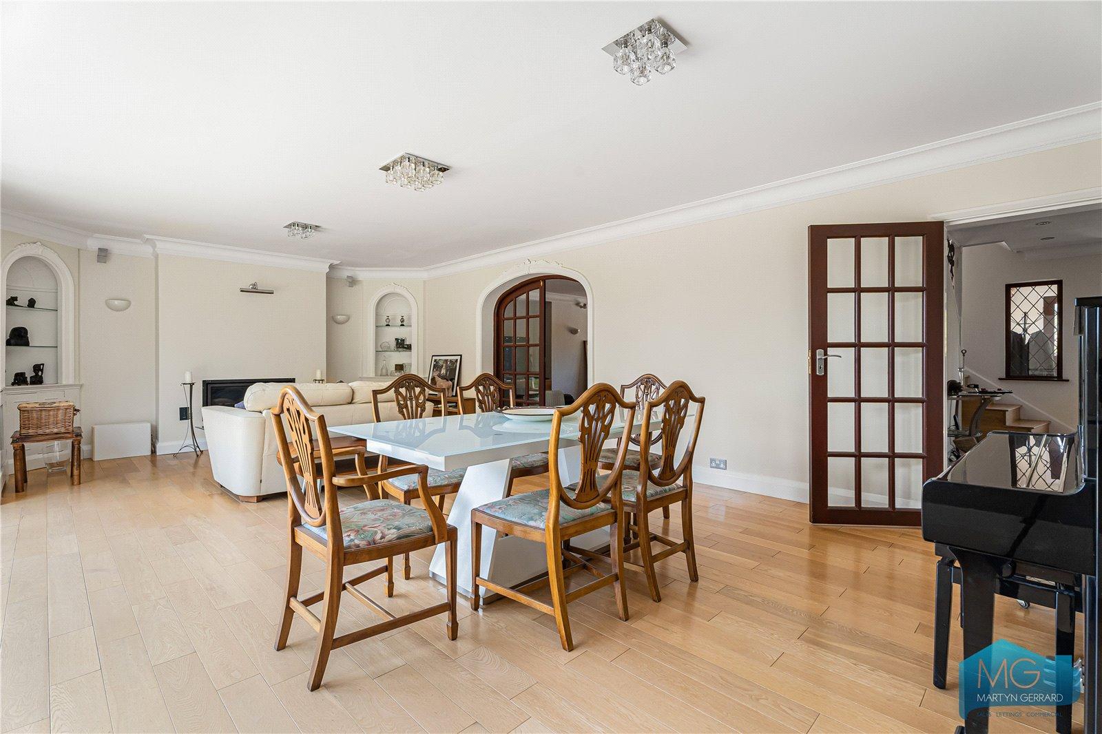 5 bedroom Detached House for sale - Martyn Gerrard