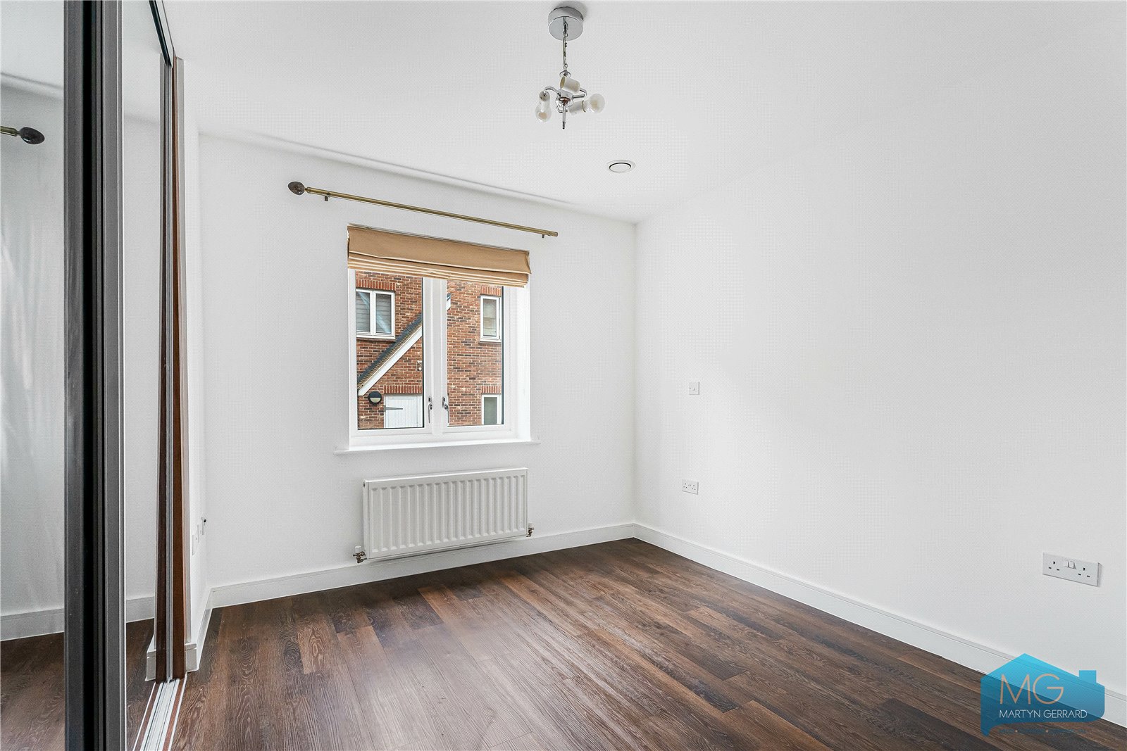 2 bedroom Ground Floor Flat to rent - Martyn Gerrard