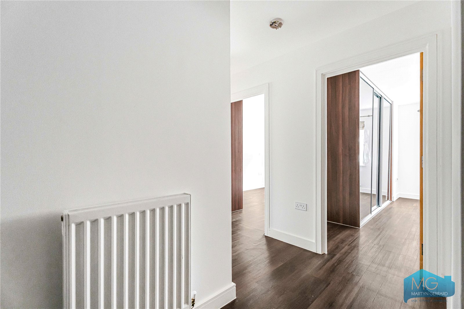 2 bedroom Ground Floor Flat to rent - Martyn Gerrard
