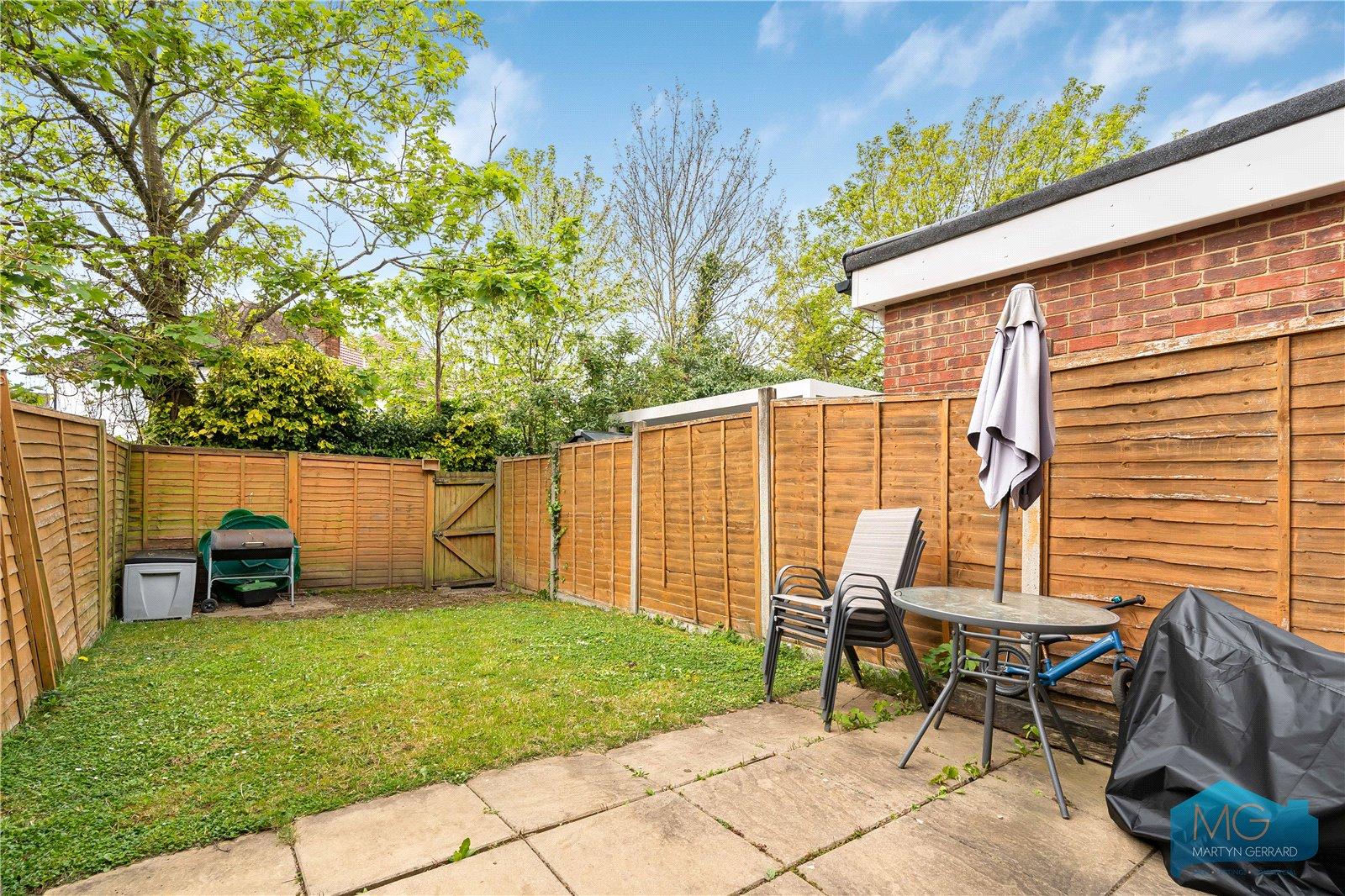 2 bedroom Terraced House for sale - Martyn Gerrard