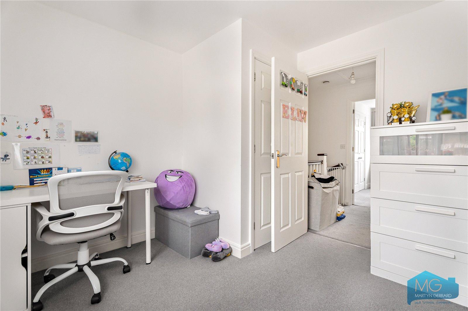 2 bedroom Terraced House for sale - Martyn Gerrard