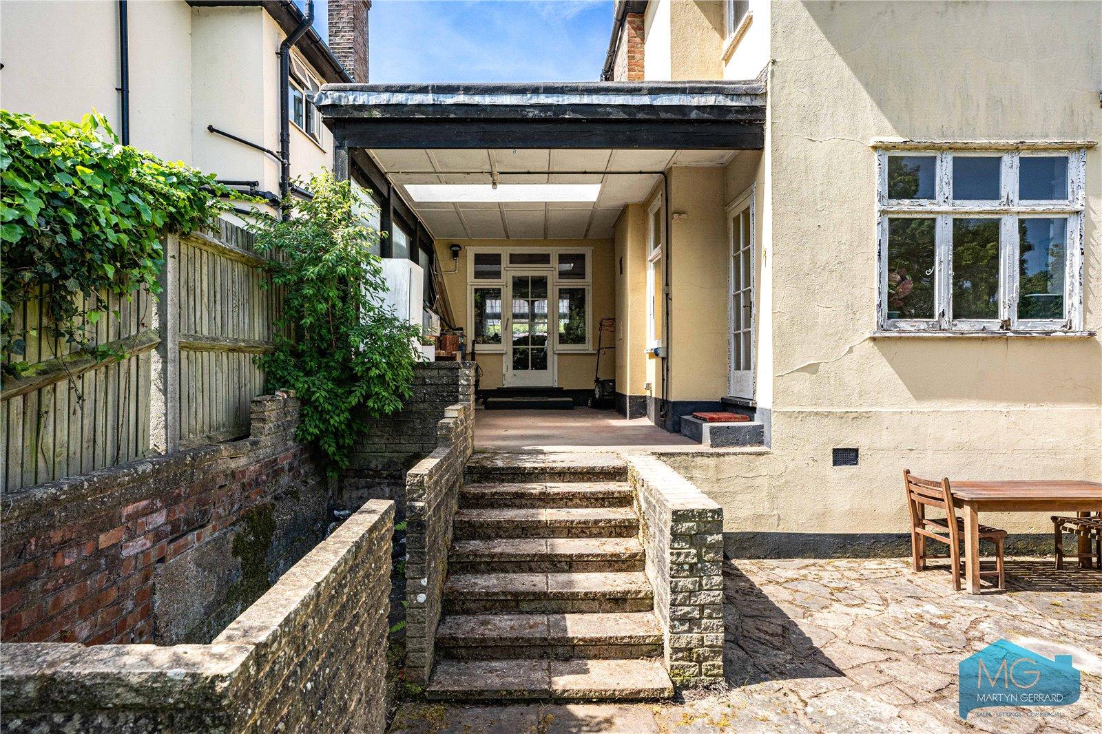 4 bedroom Detached House for sale - Martyn Gerrard