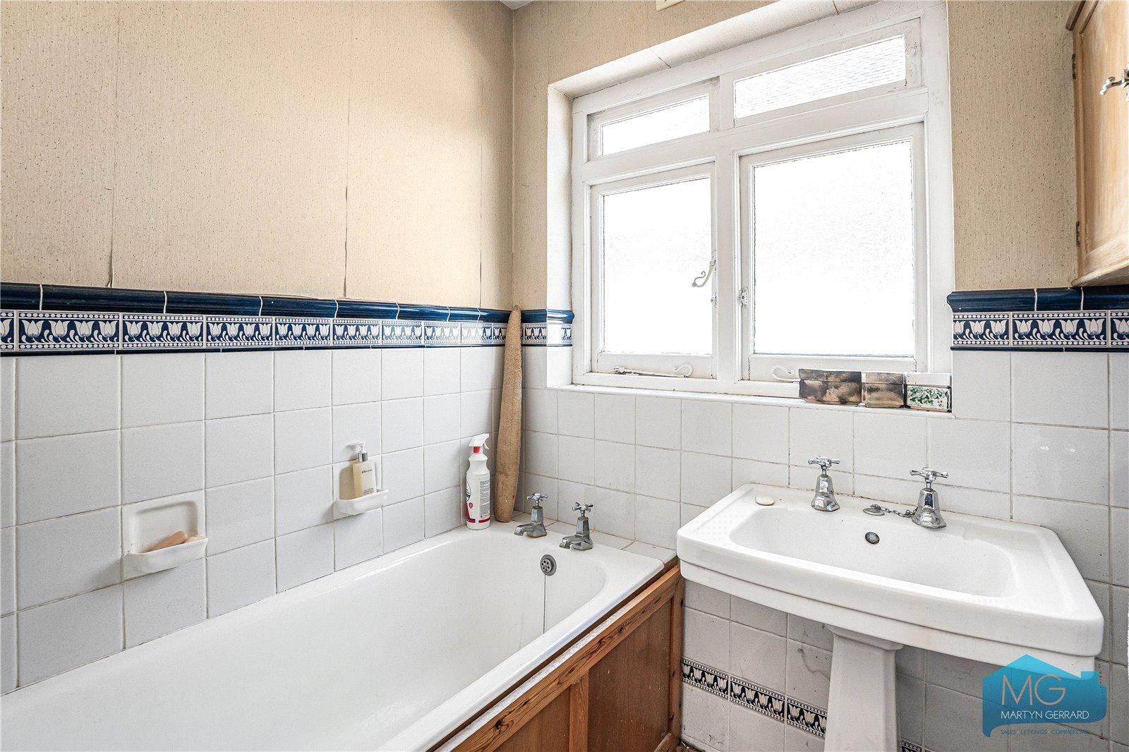 4 bedroom Detached House for sale - Martyn Gerrard