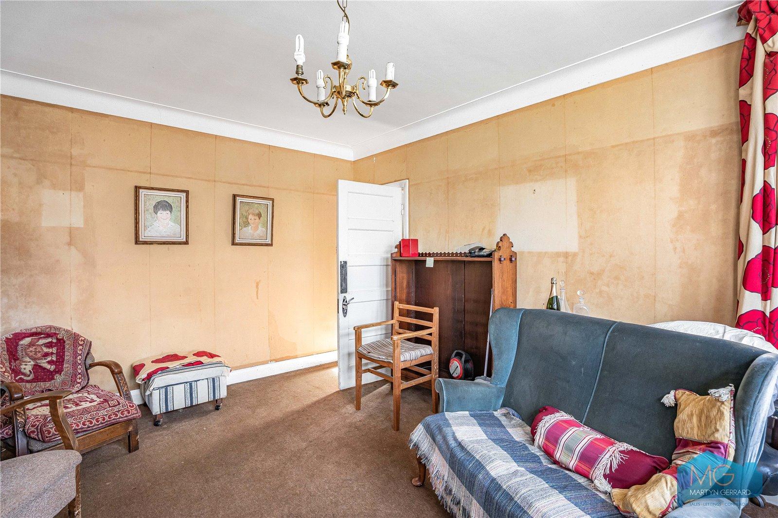 The Ridgeway, Mill Hill, London, NW7+  - Martyn Gerrard