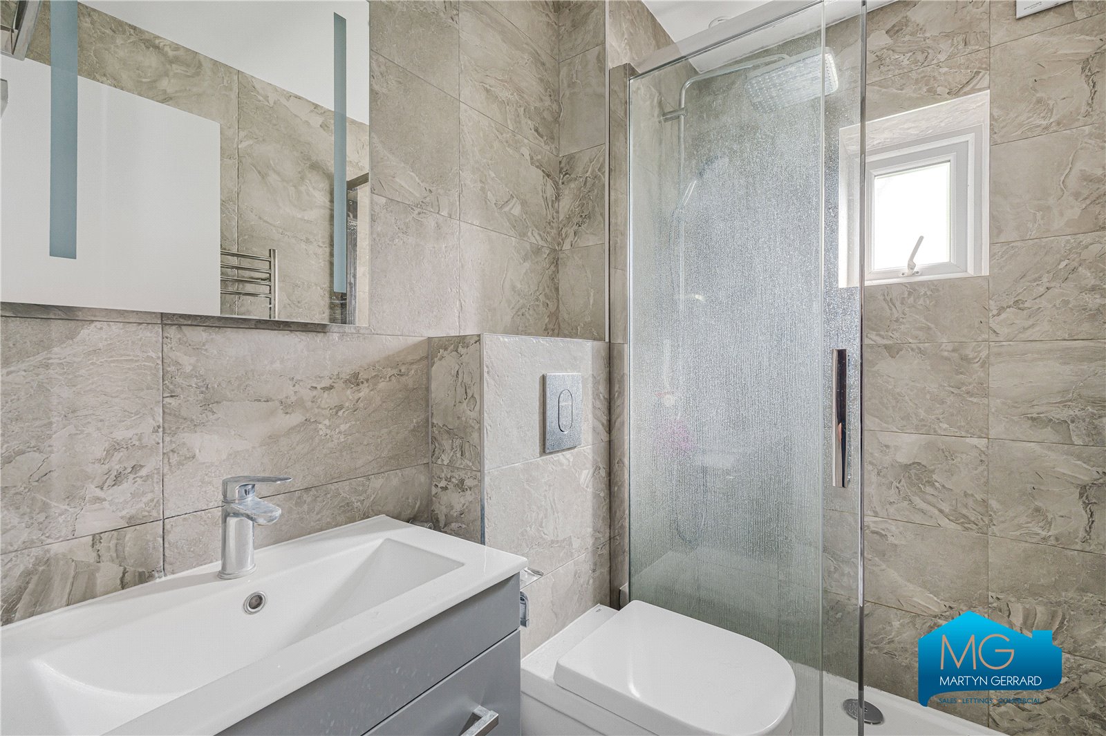 3 bedroom Apartment to rent - Martyn Gerrard