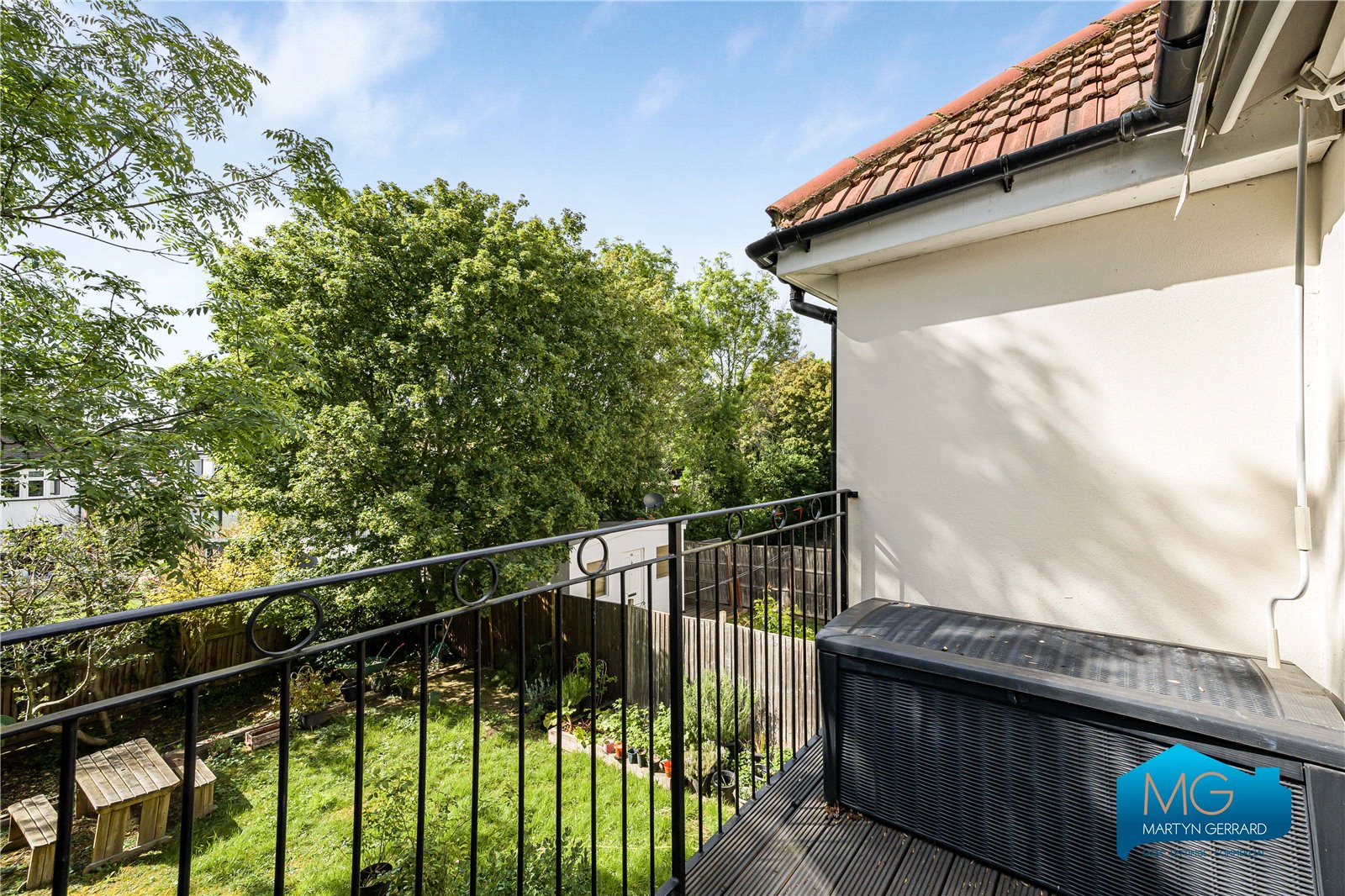 3 bedroom Apartment to rent - Martyn Gerrard