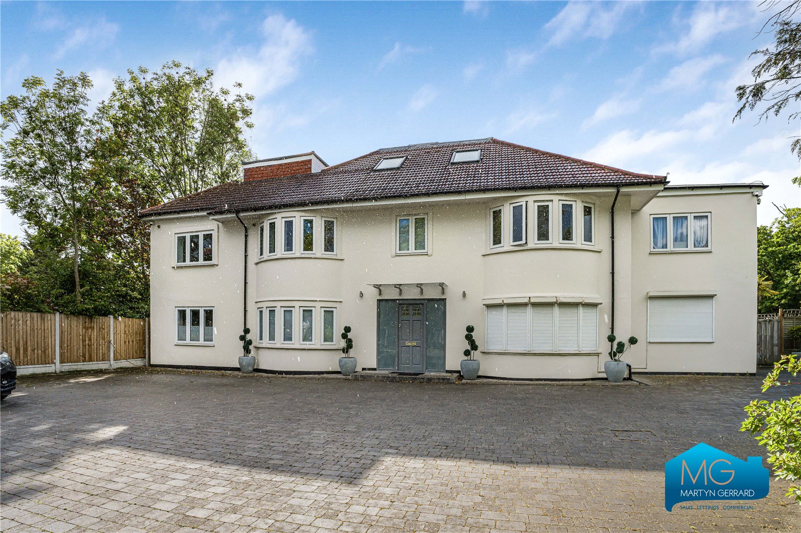 3 bedroom Apartment to rent - Martyn Gerrard