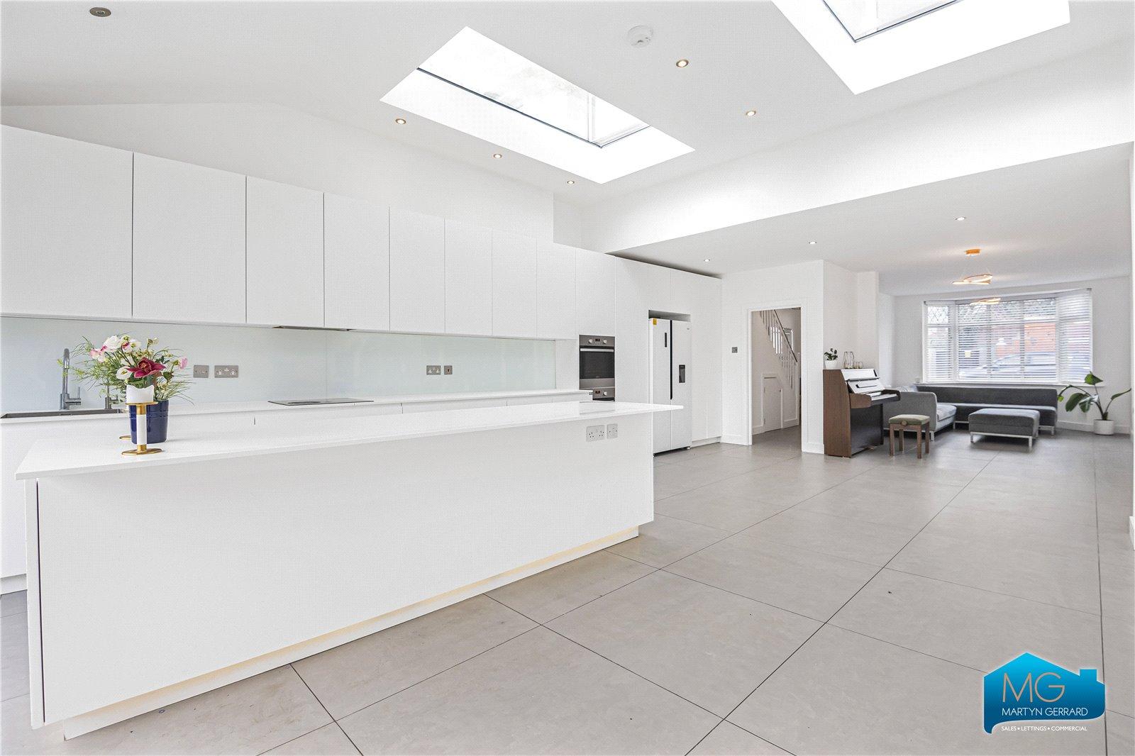 Hale Drive, Mill Hill, London, NW7+ - Martyn Gerrard
