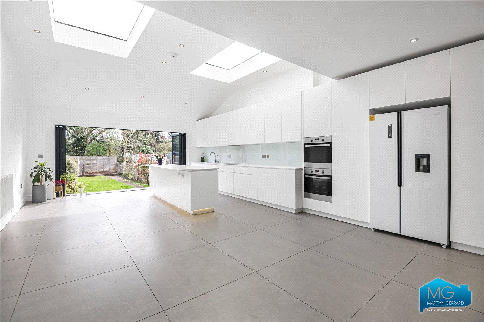 Hale Drive, Mill Hill, London, NW7+ - Martyn Gerrard
