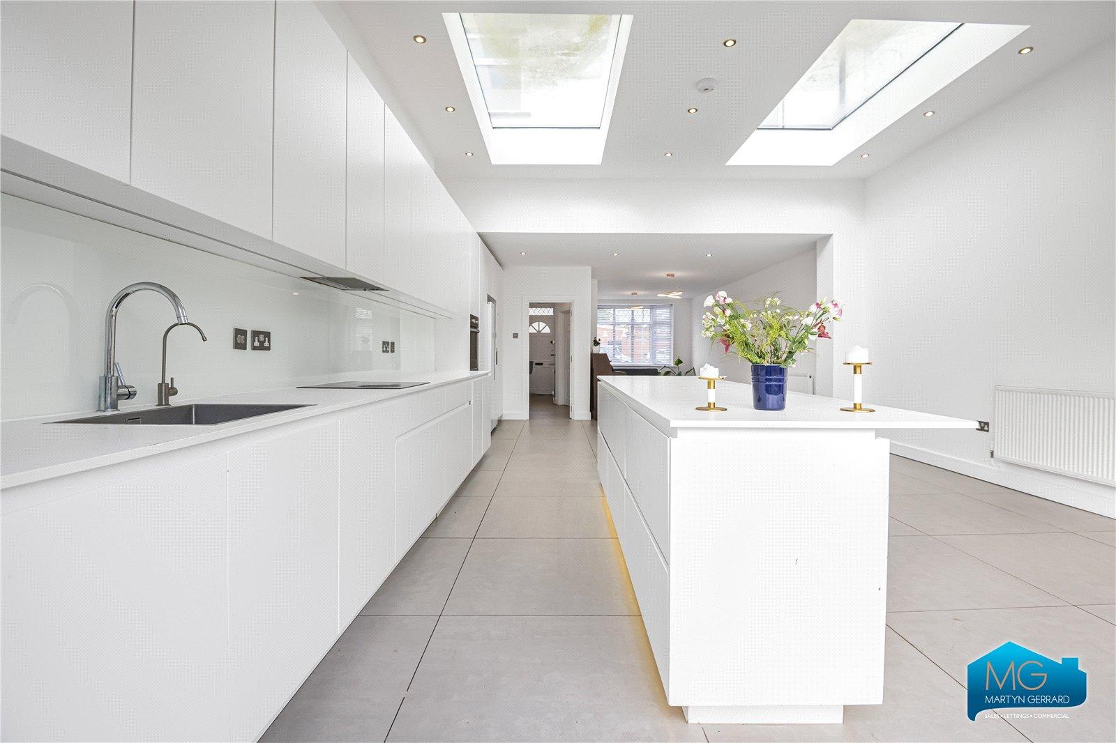 Hale Drive, Mill Hill, London, NW7+ - Martyn Gerrard