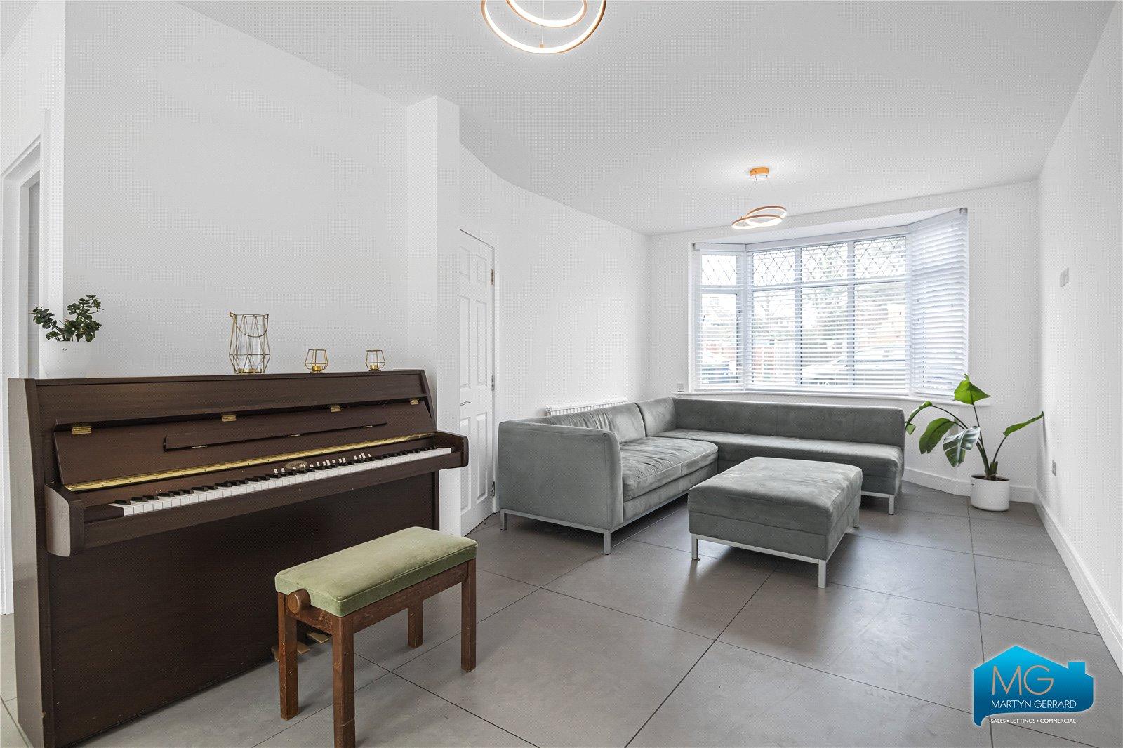 4 bedroom Terraced House for sale - Martyn Gerrard