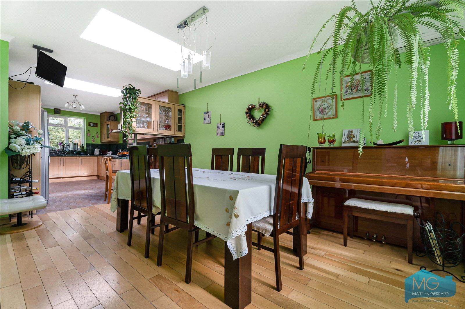 3 bedroom Semi-Detached House for sale - Martyn Gerrard