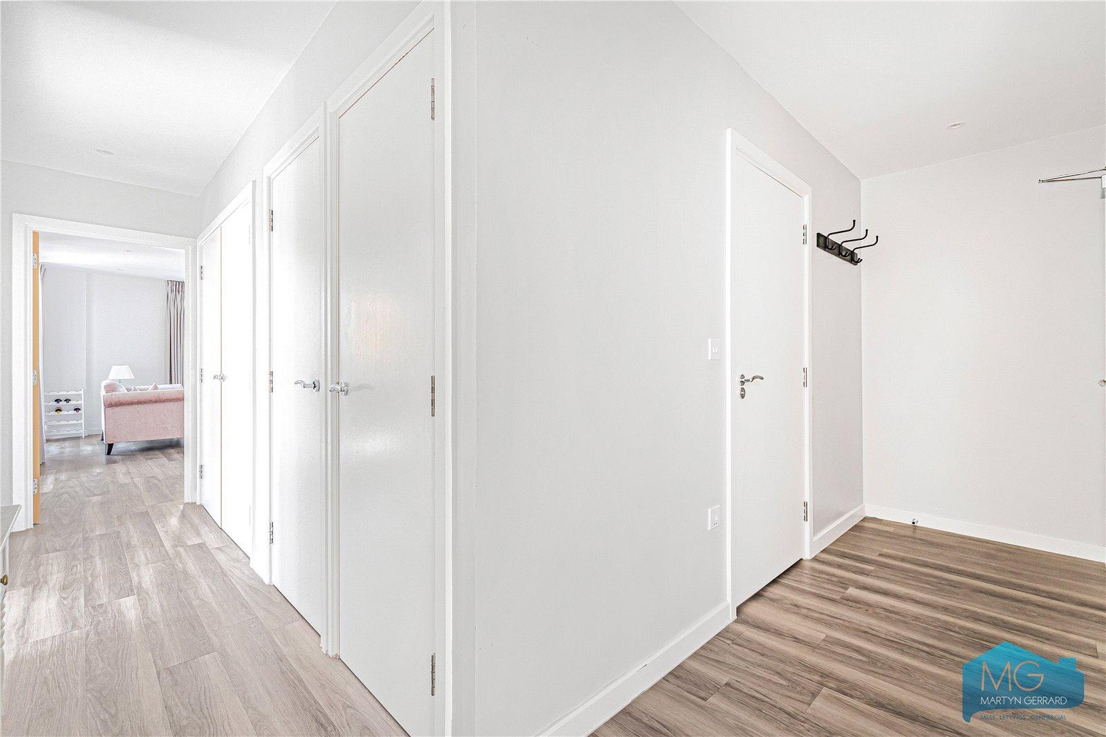 3 bedroom Apartment for sale - Martyn Gerrard