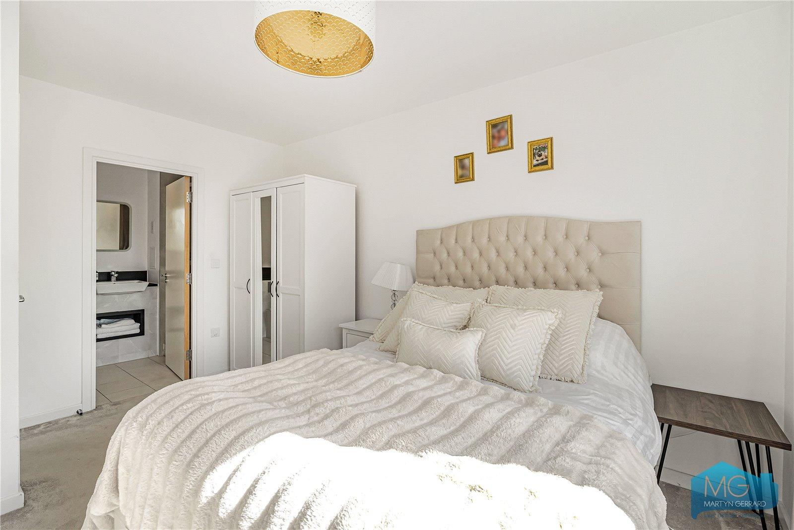 3 bedroom Apartment for sale - Martyn Gerrard