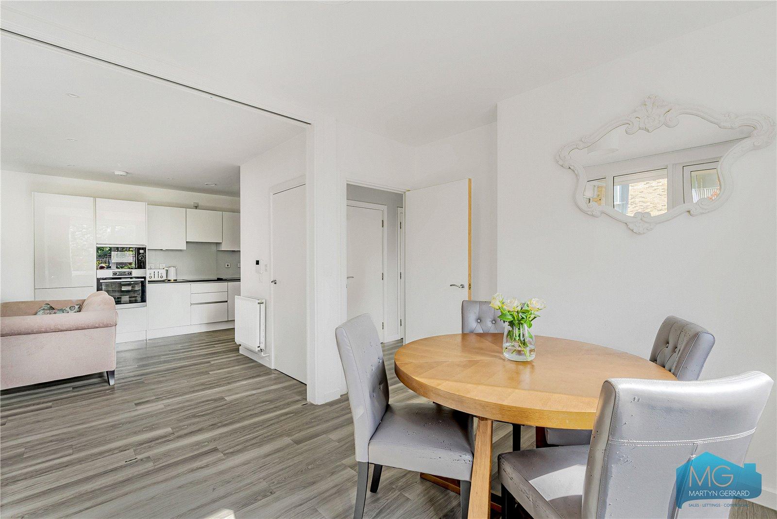 3 bedroom Apartment for sale - Martyn Gerrard