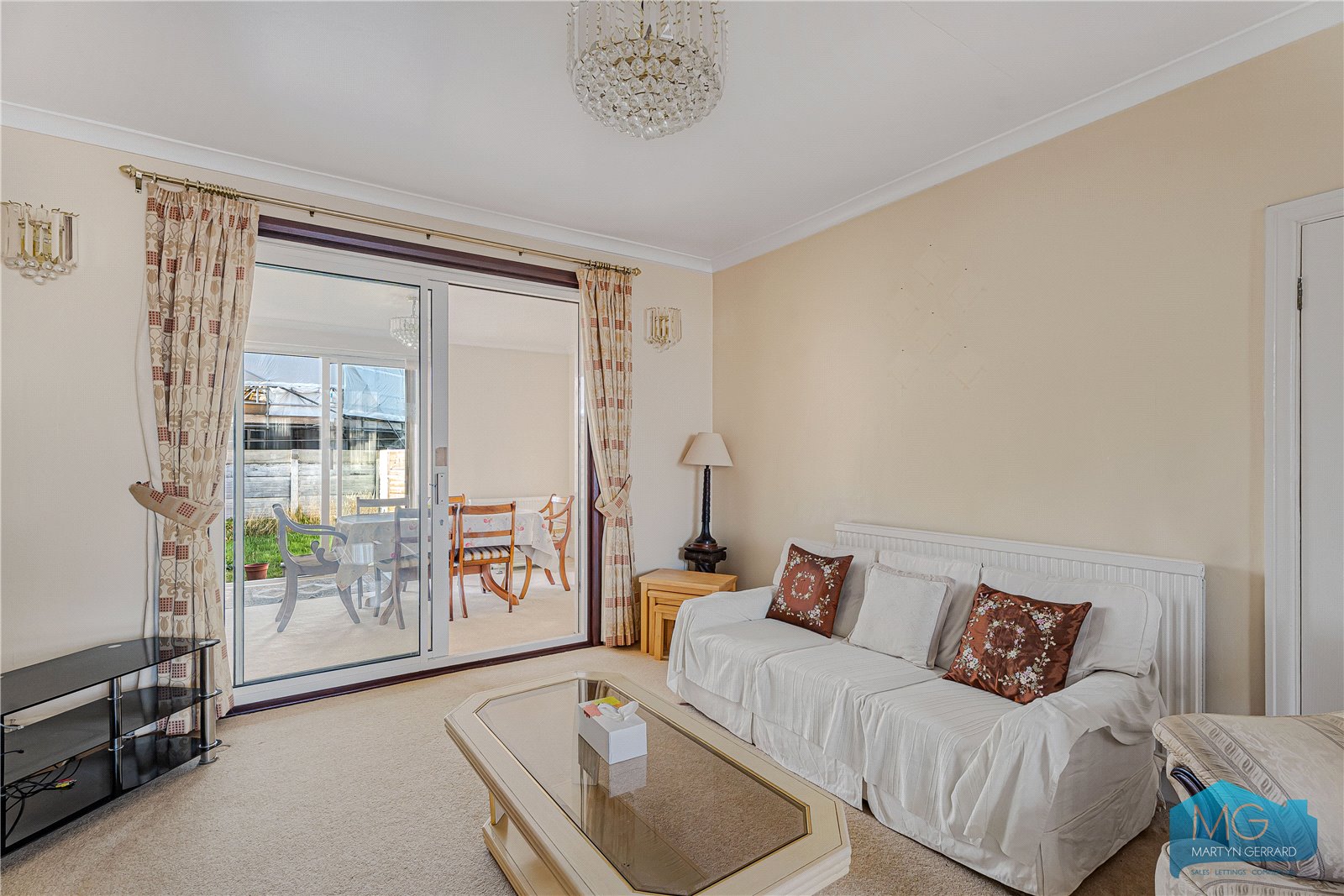 4 bedroom Semi-Detached House for sale - Martyn Gerrard