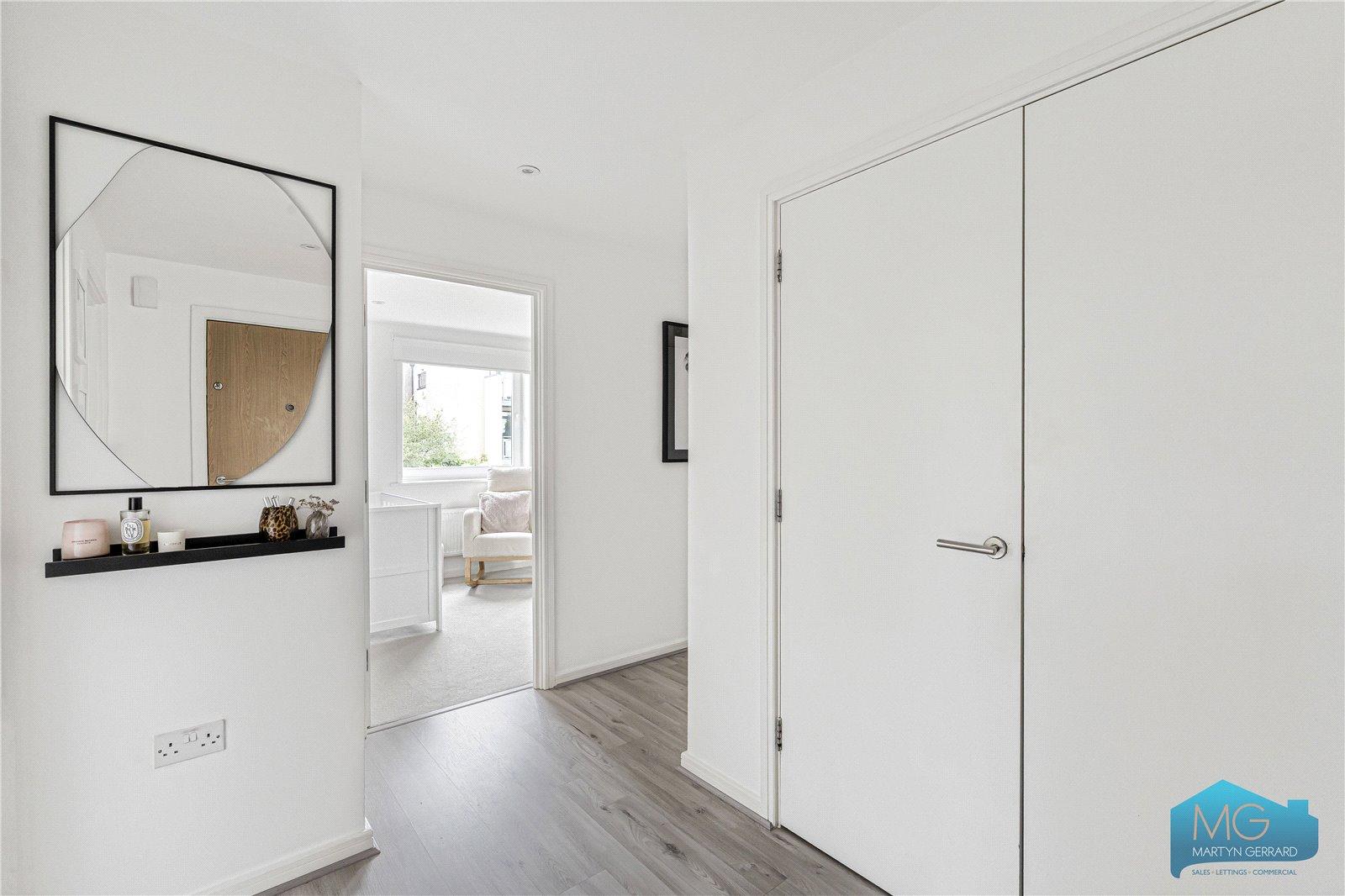 2 bedroom Apartment for sale - Martyn Gerrard