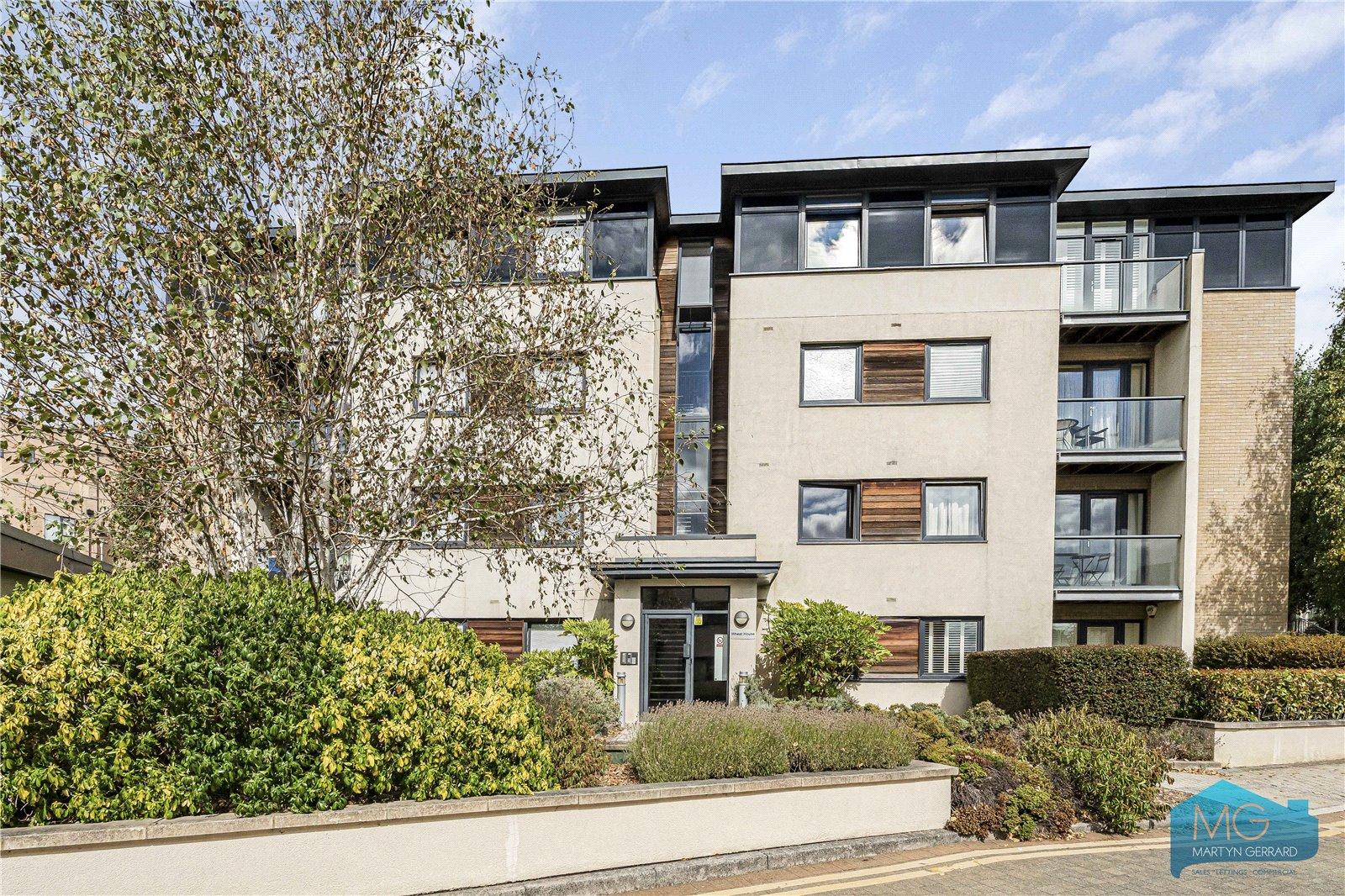 2 bedroom Apartment for sale - Martyn Gerrard