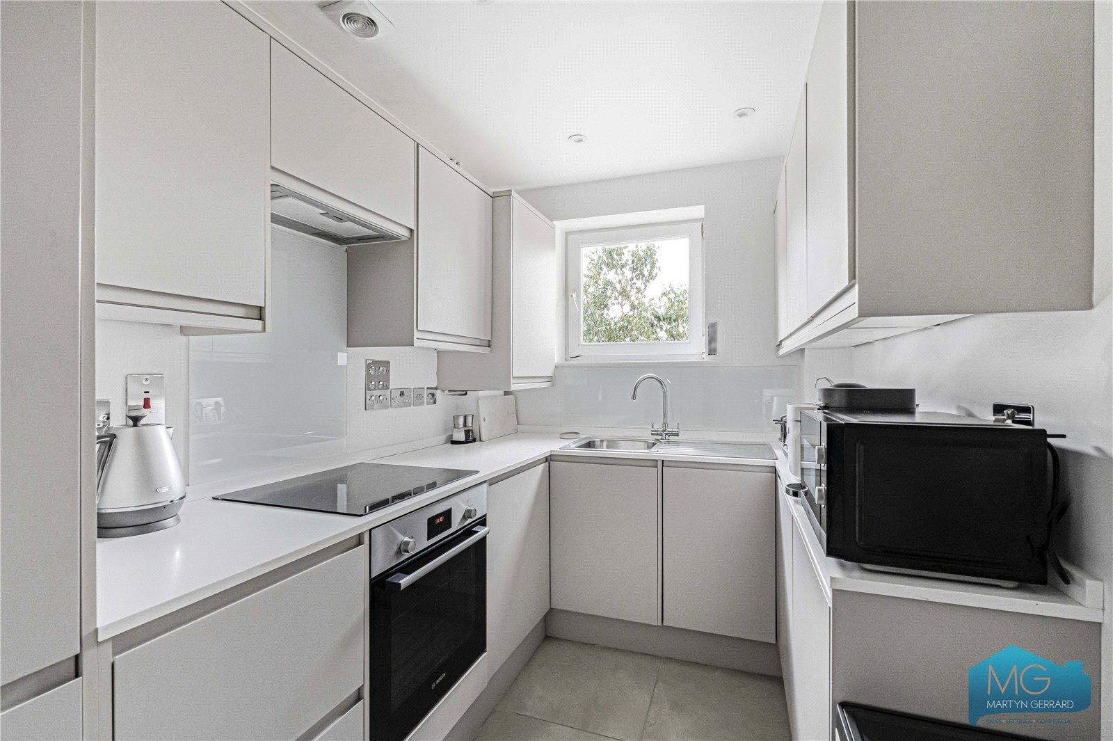 2 bedroom Apartment for sale - Martyn Gerrard