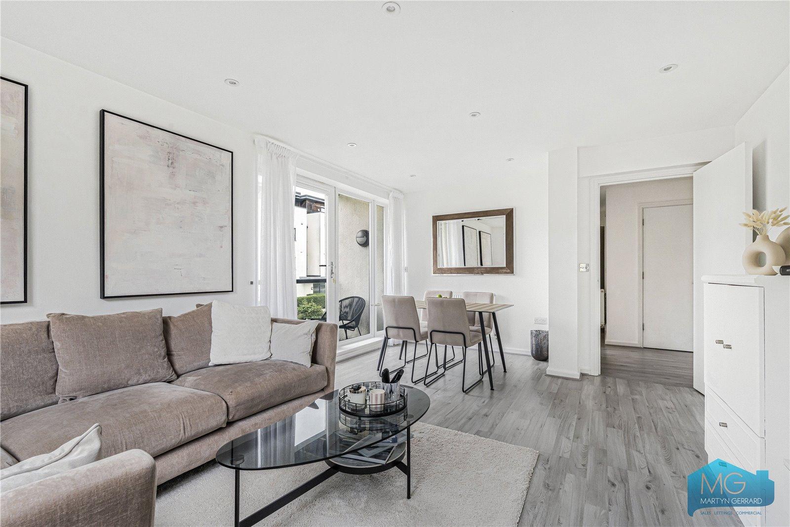 2 bedroom Apartment for sale - Martyn Gerrard