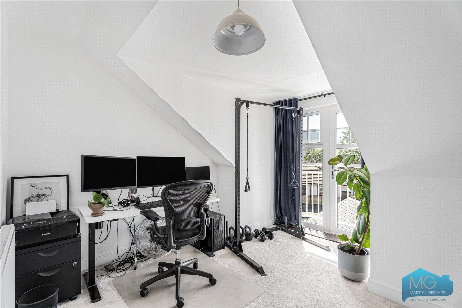 4 bedroom Semi-Detached House for sale - Martyn Gerrard