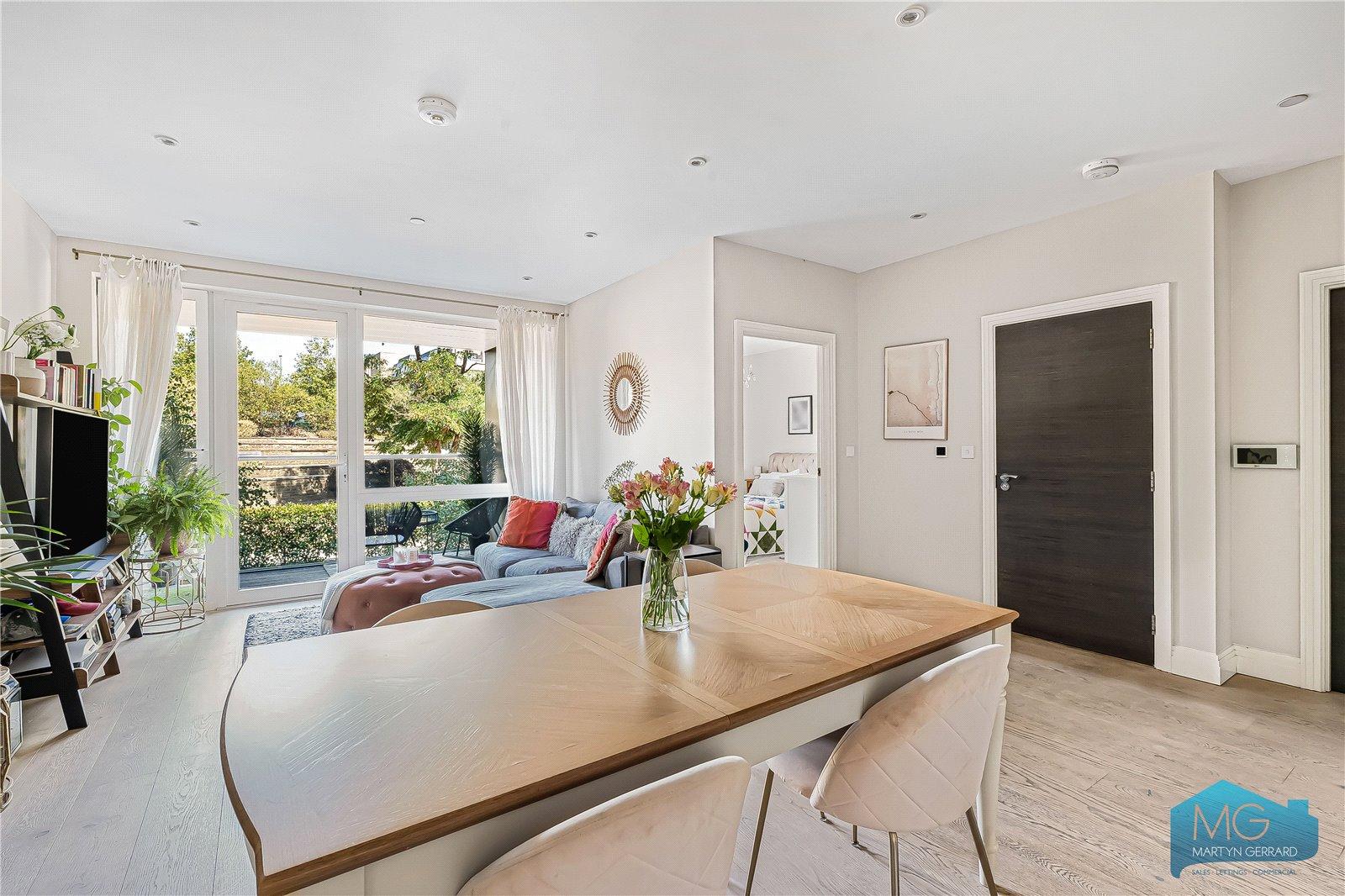 1 bedroom Apartment for sale - Martyn Gerrard