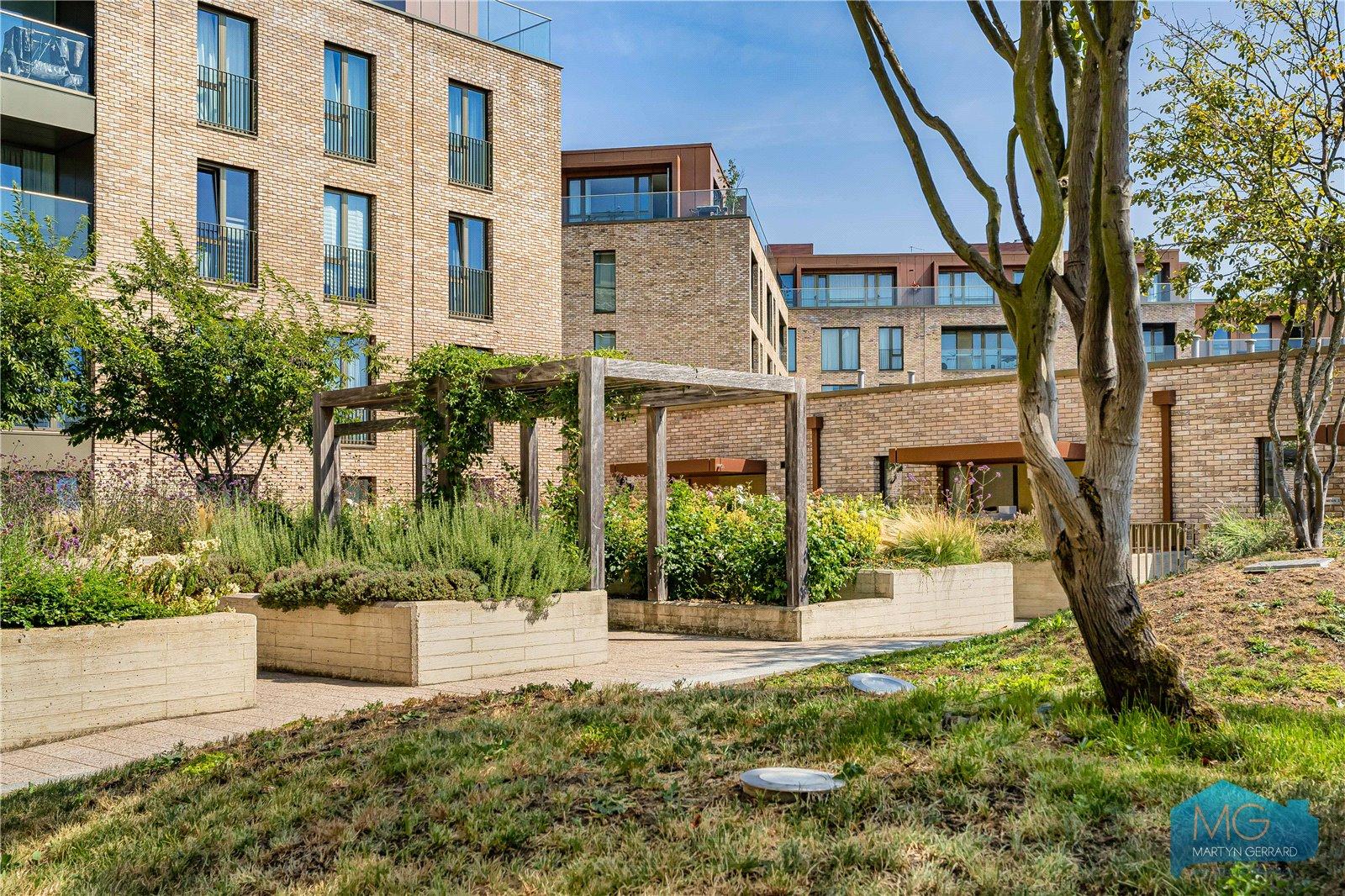 1 bedroom Apartment for sale - Martyn Gerrard