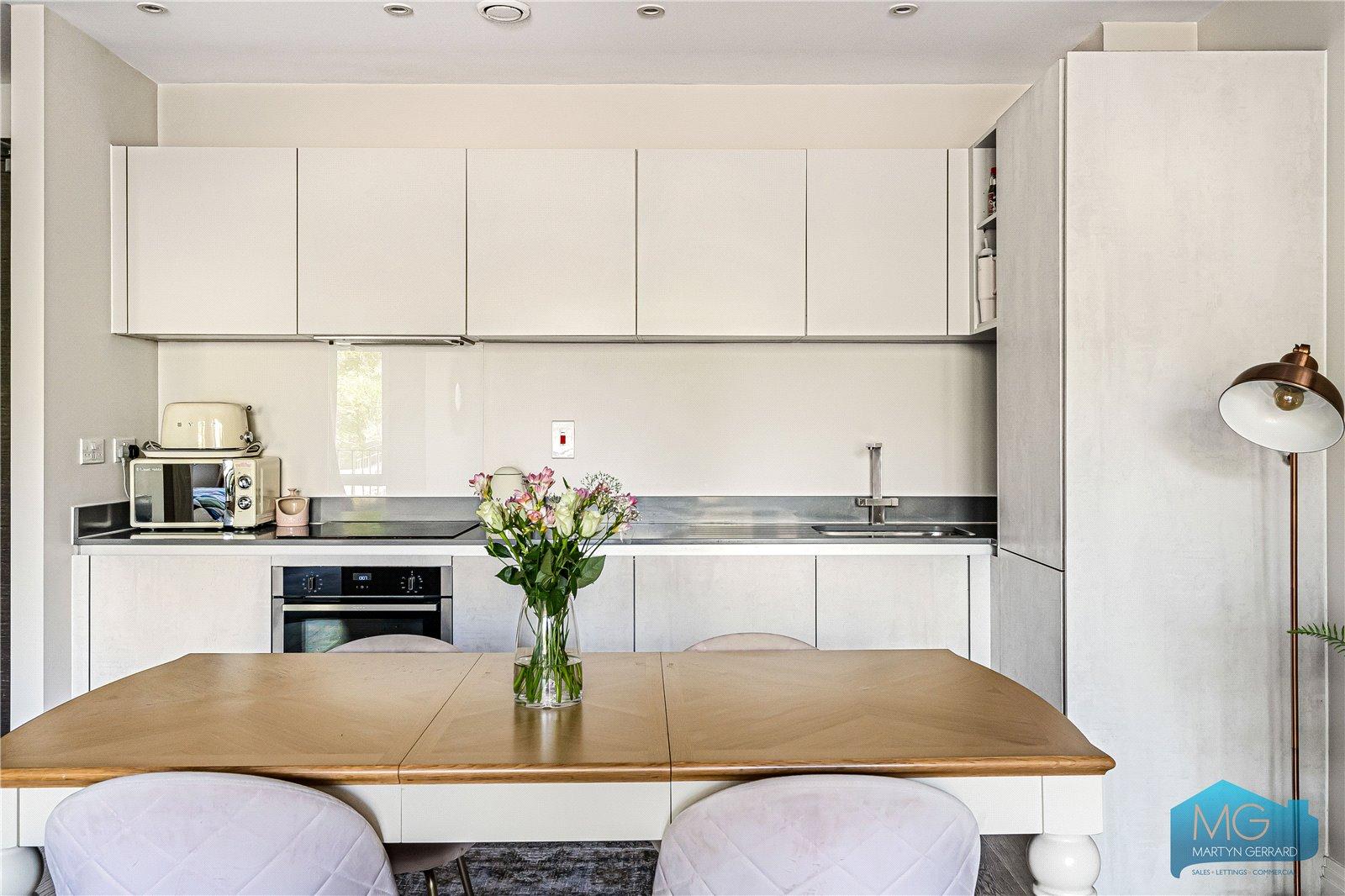 1 bedroom Apartment for sale - Martyn Gerrard