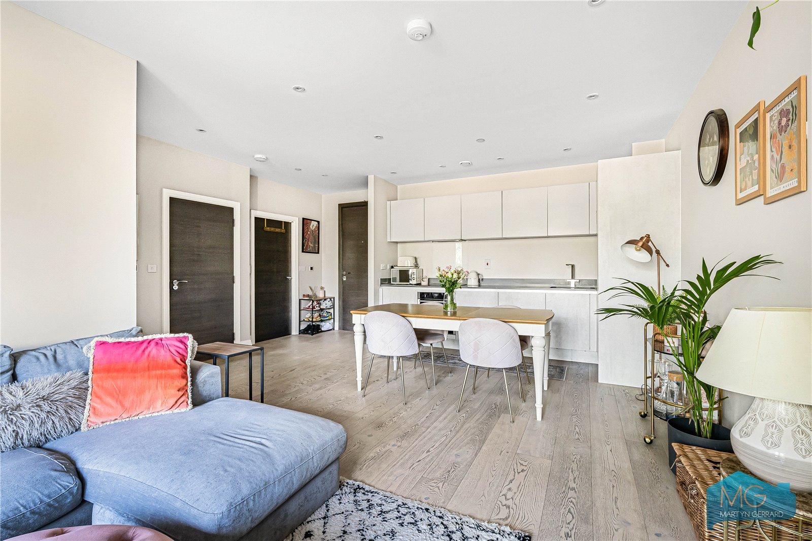 1 bedroom Apartment for sale - Martyn Gerrard