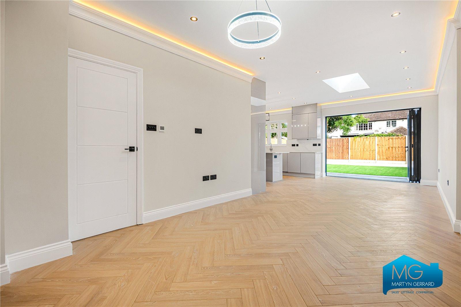 7 bedroom Detached House to rent - Martyn Gerrard