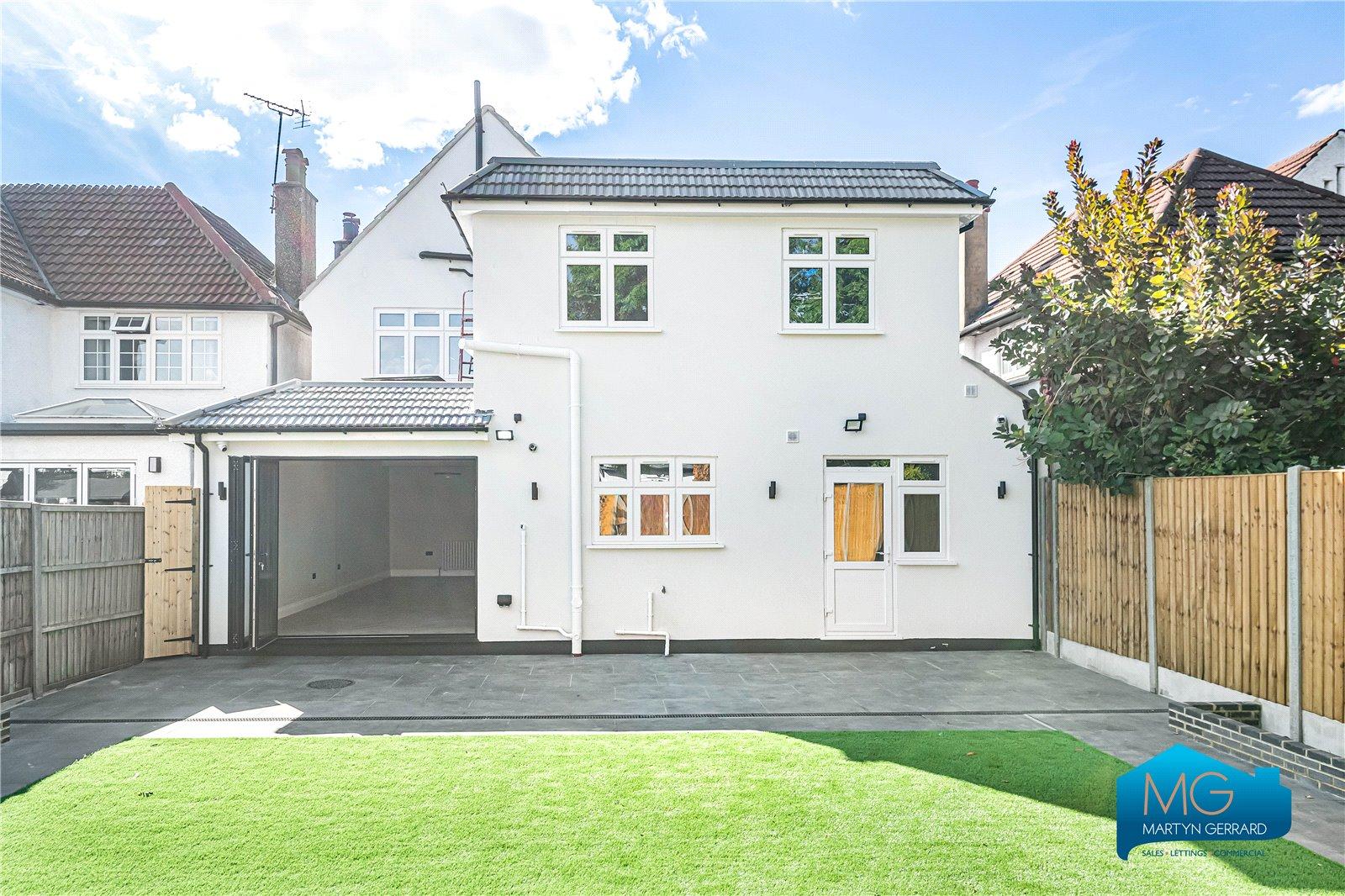 7 bedroom Detached House to rent - Martyn Gerrard