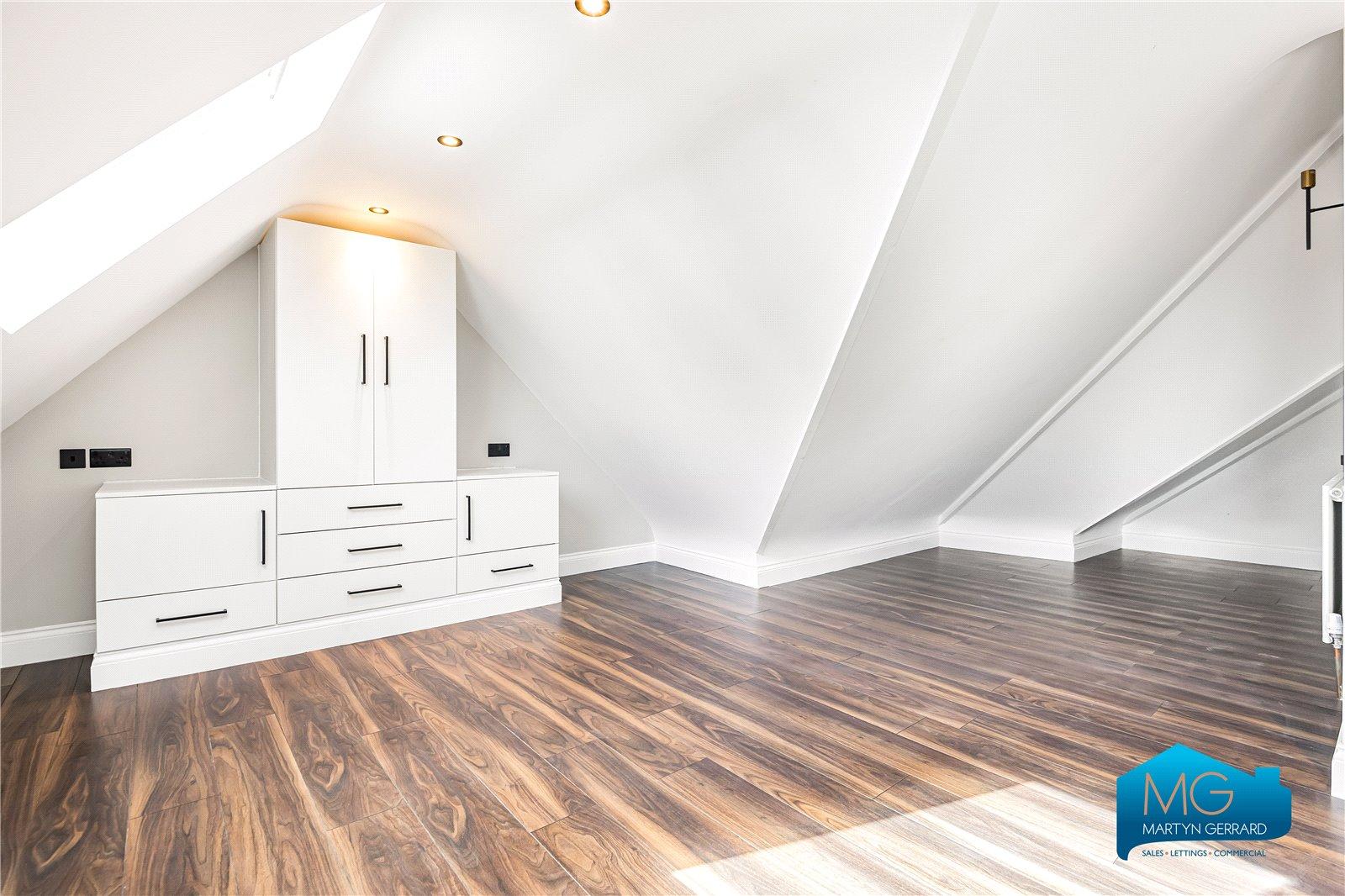 7 bedroom Detached House to rent - Martyn Gerrard